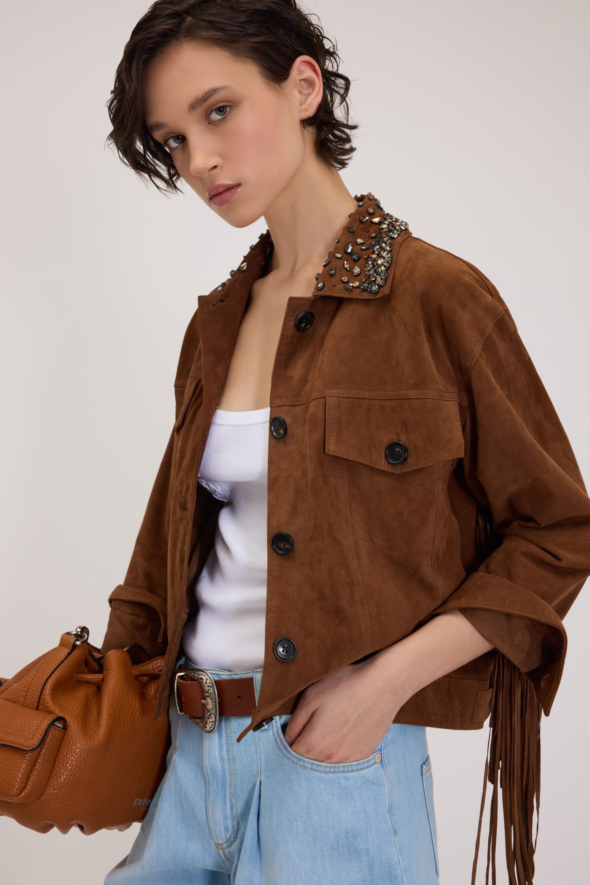 BLOUSON EN SUEDE AVEC FRANGES ET COL BIJOU