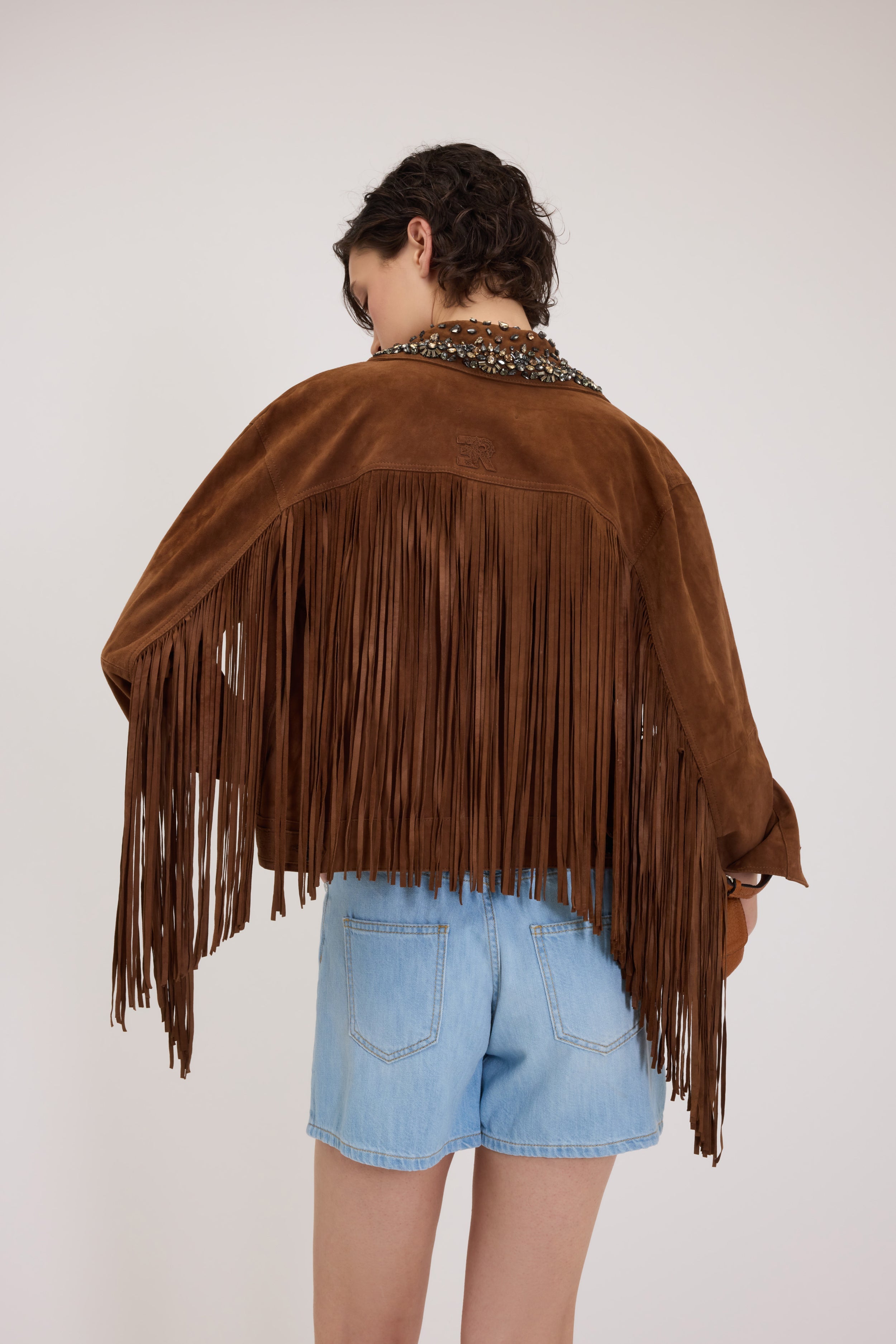 BLOUSON EN SUEDE AVEC FRANGES ET COL BIJOU