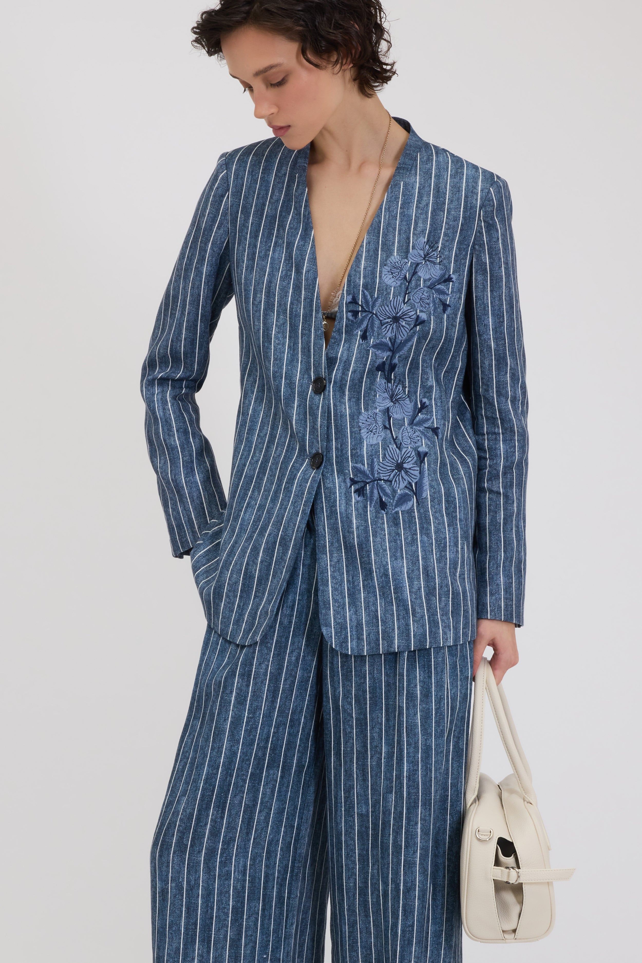 V-NECK PINSTRIPE LINEN BLAZER WITH EMBROIDERY