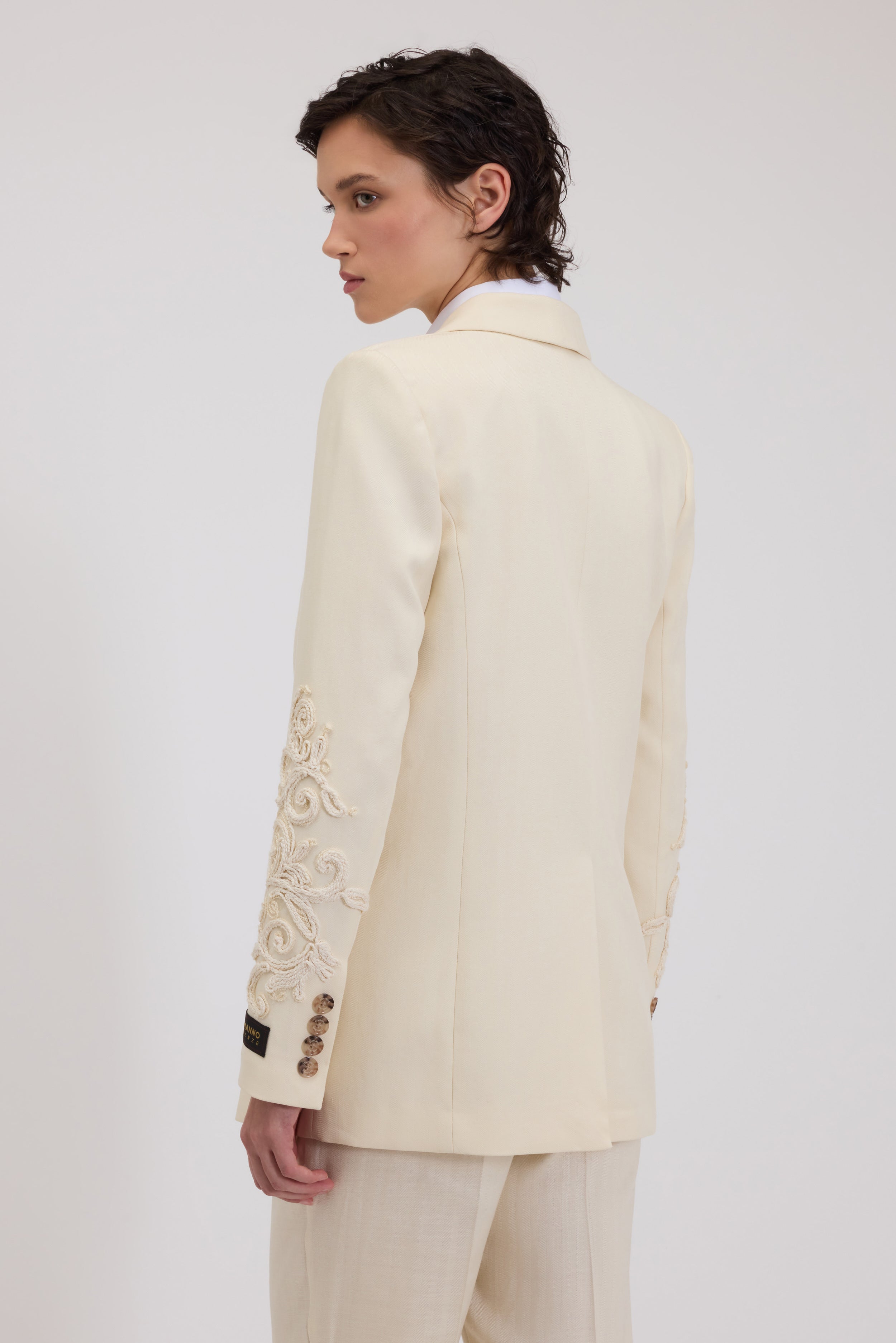 BLAZER DOPPIOPETTO SPINATO CON RICAMI CORNELY