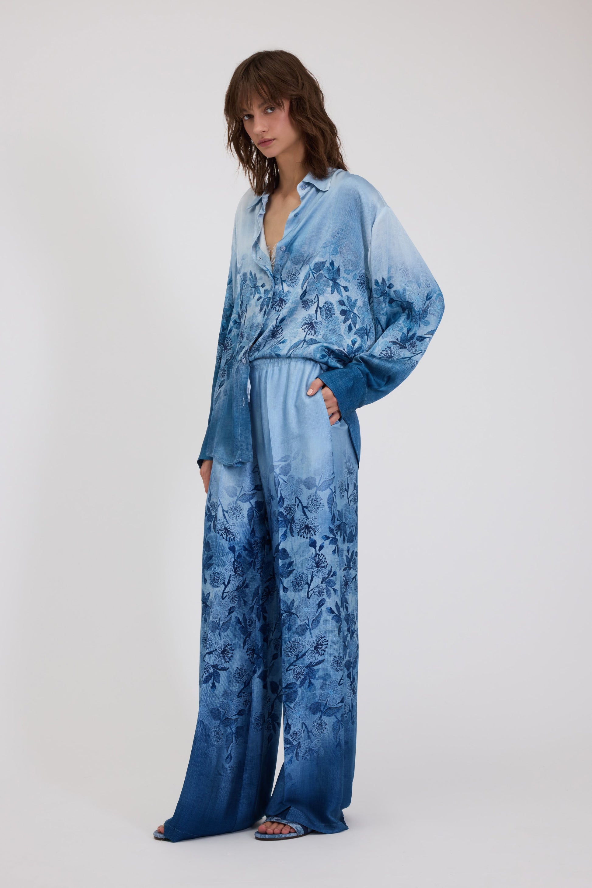 SATIN SHIRT DENIM PRINTED SHADED WITH FLOWERS AND BACK LOGO 