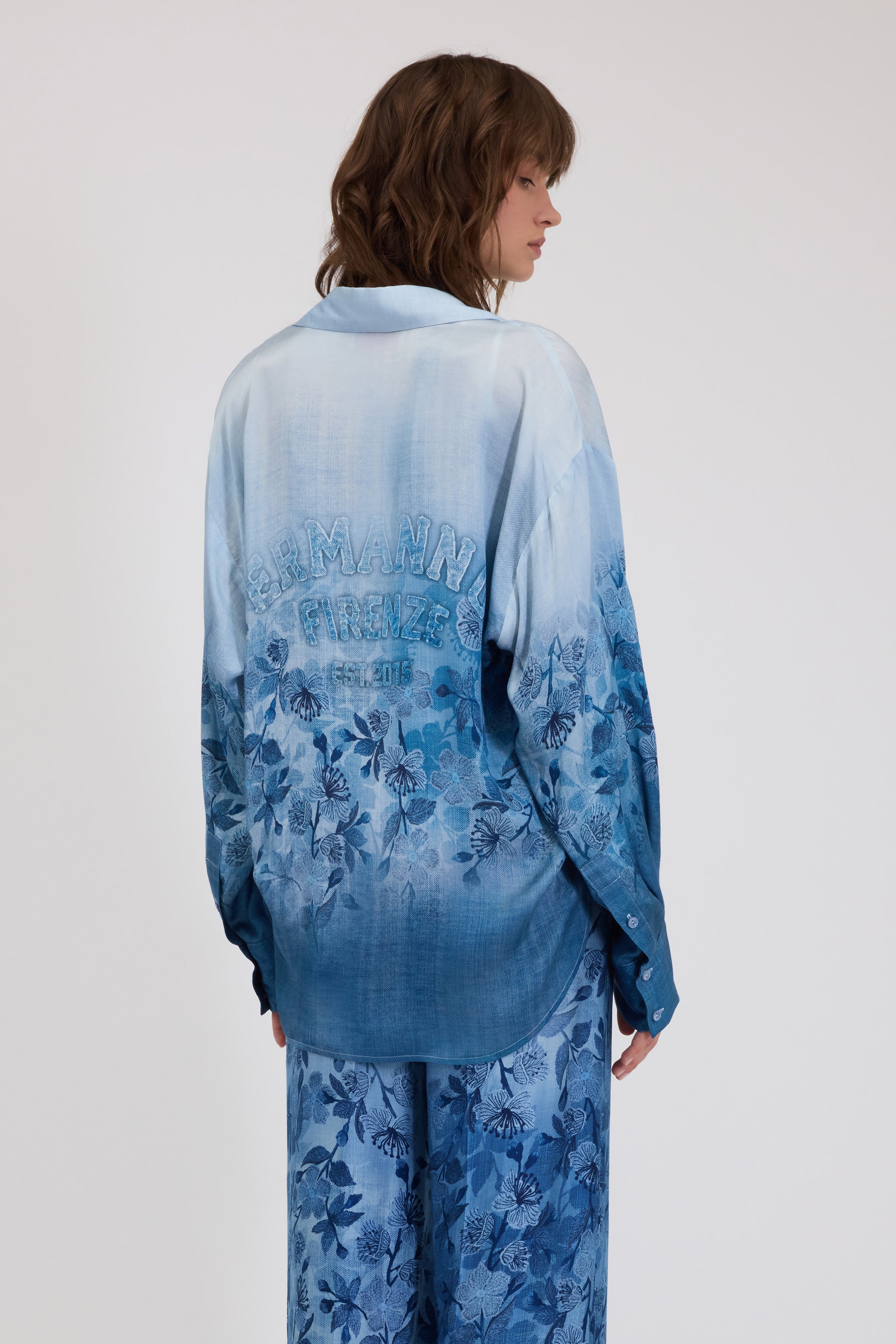 SATIN SHIRT DENIM PRINTED SHADED WITH FLOWERS AND BACK LOGO 
