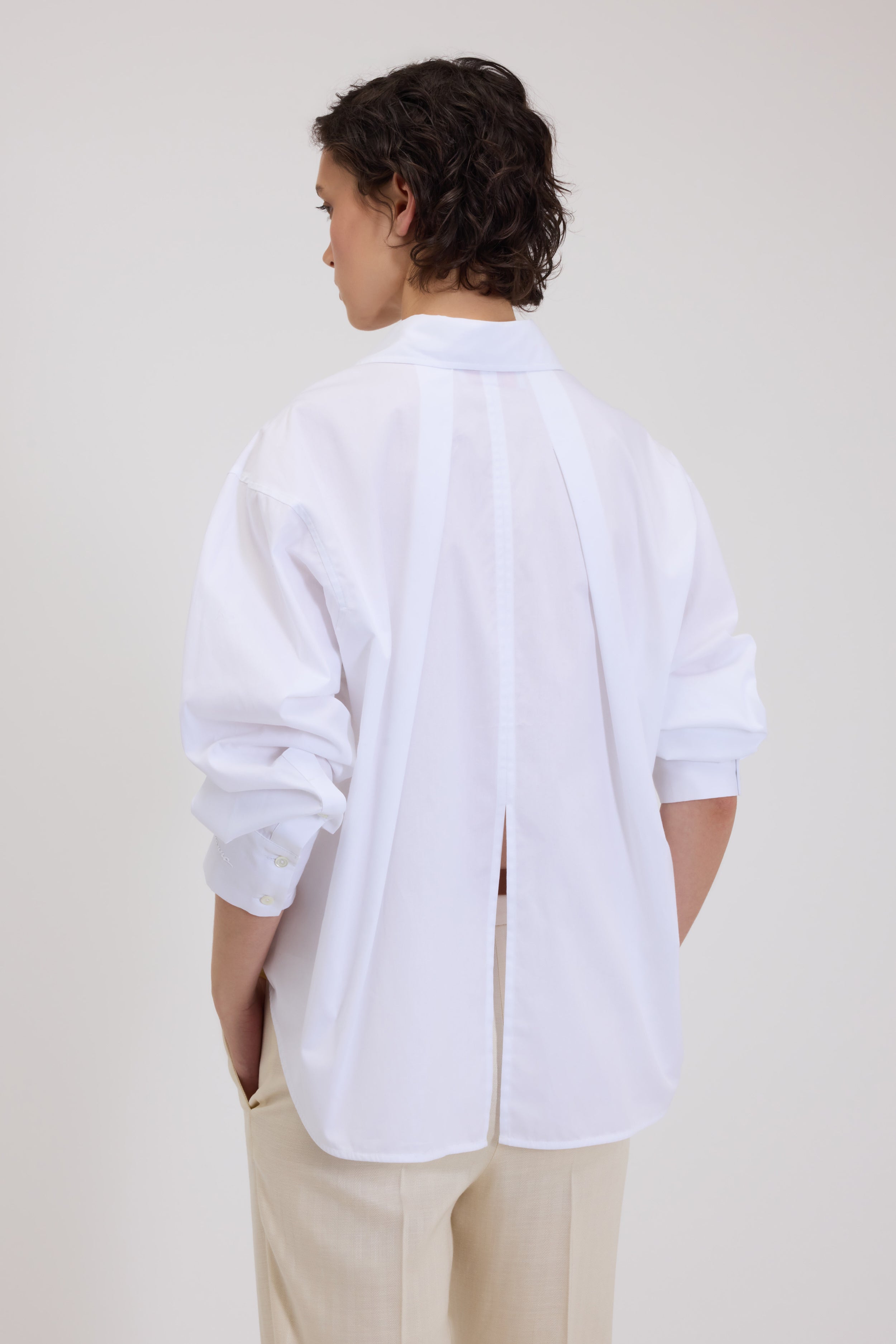 CAMICIA IN POPELINE CON RICAMO