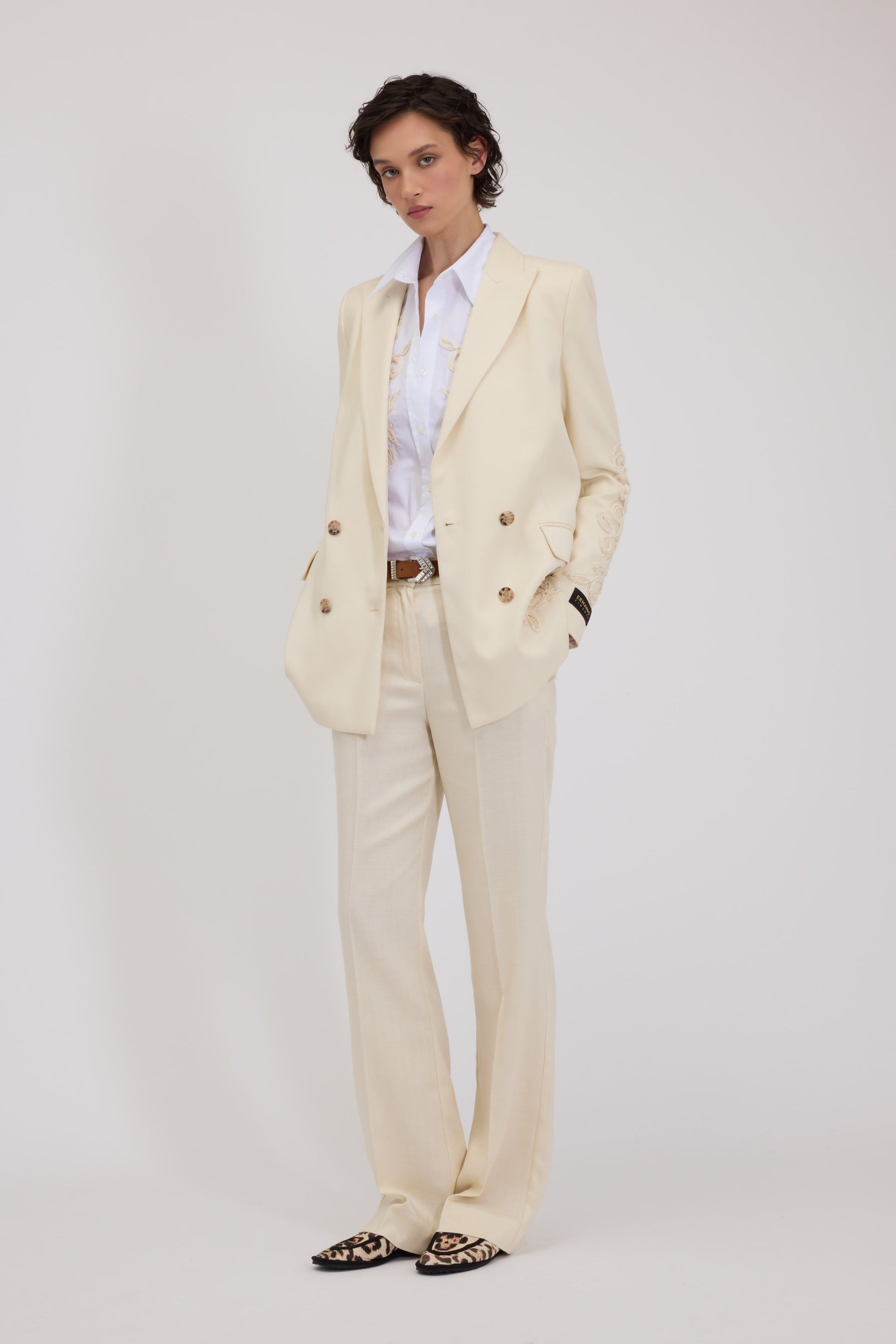 CAMICIA IN POPELINE CON RICAMO