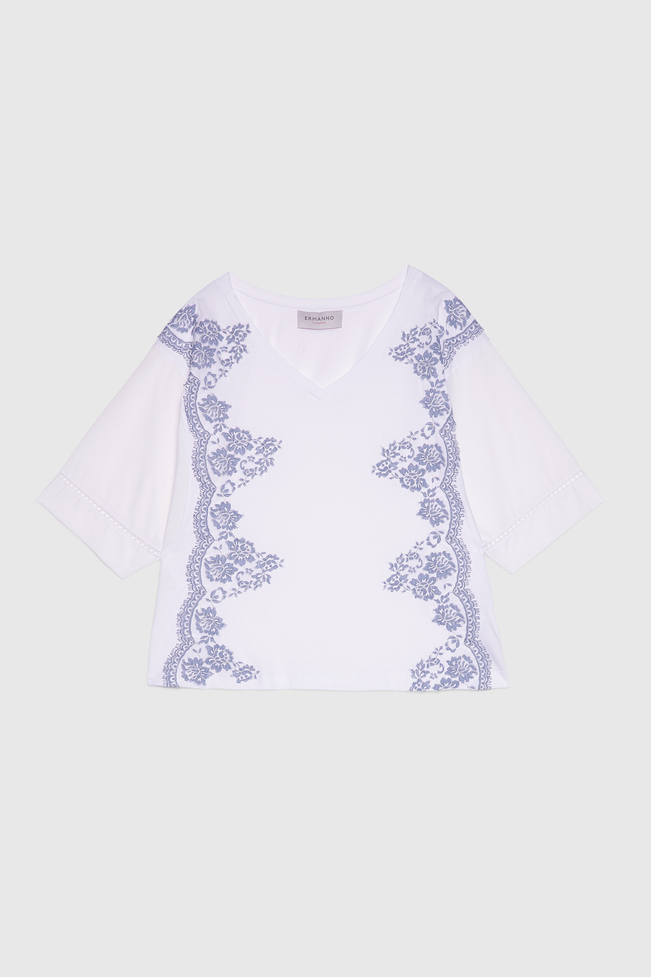 T-SHIRT CON PIZZO RICAMATO