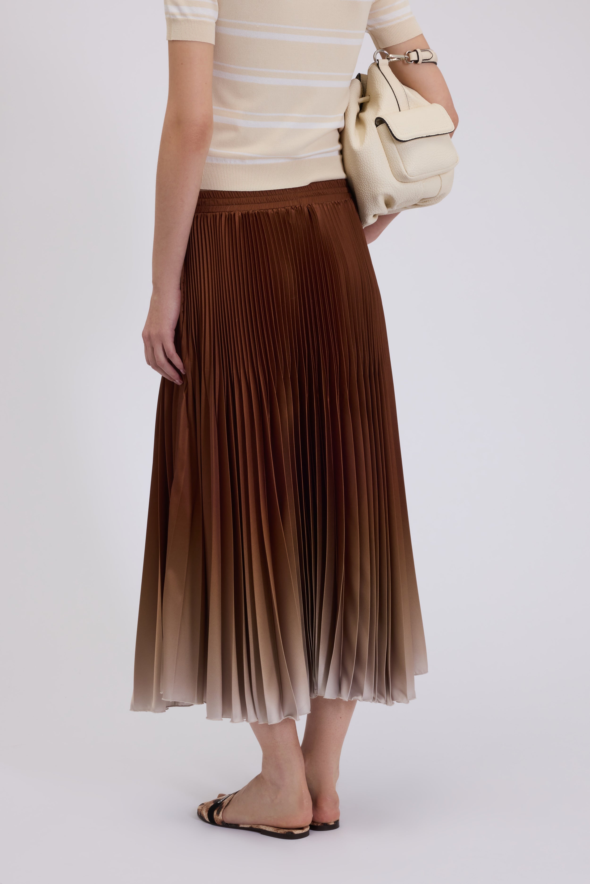 JUPE LONGUETTE PLISSÉ EN SATIN DEGRADÉ