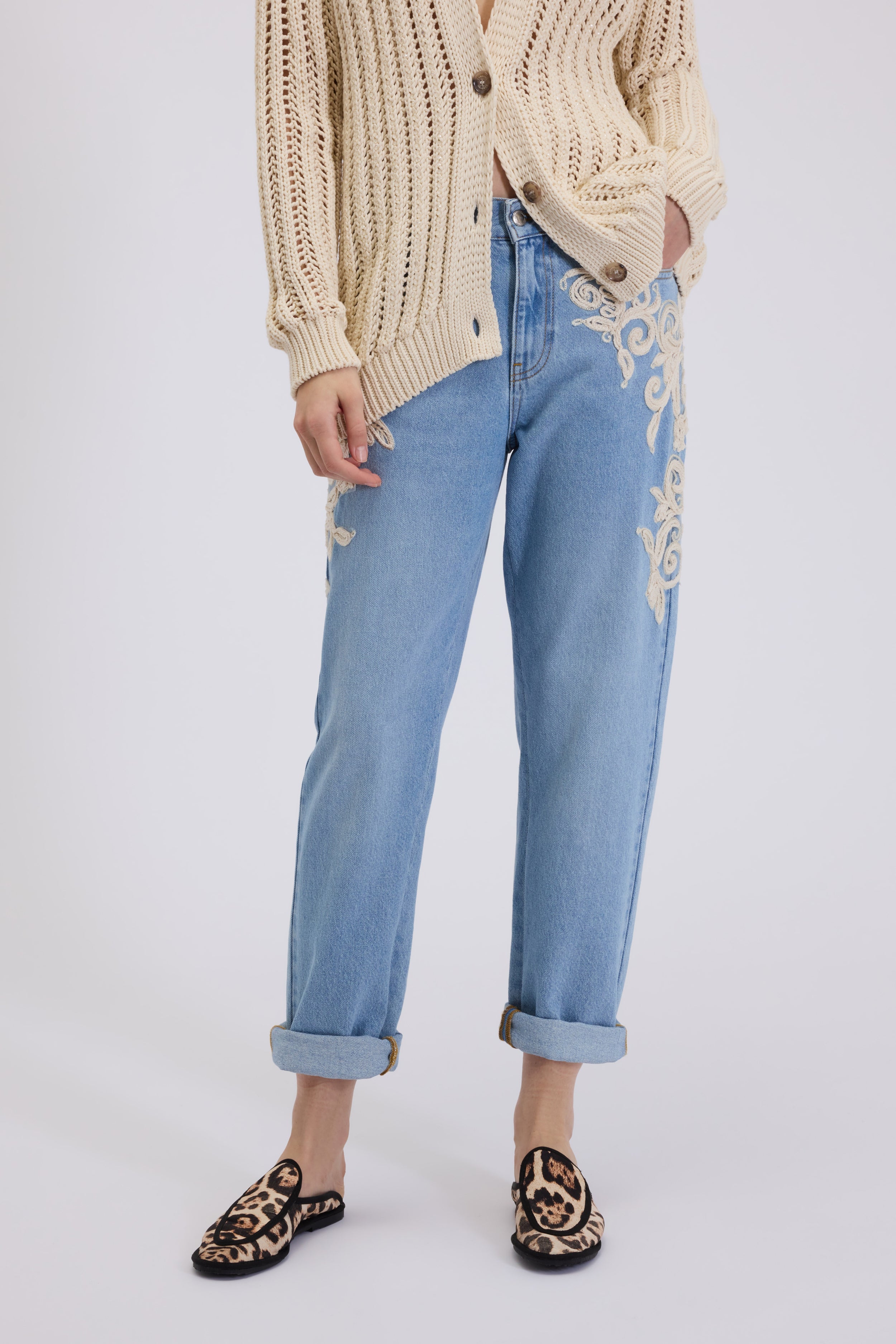 JEAN CARROT AVEC BRODERIE CORNELLY