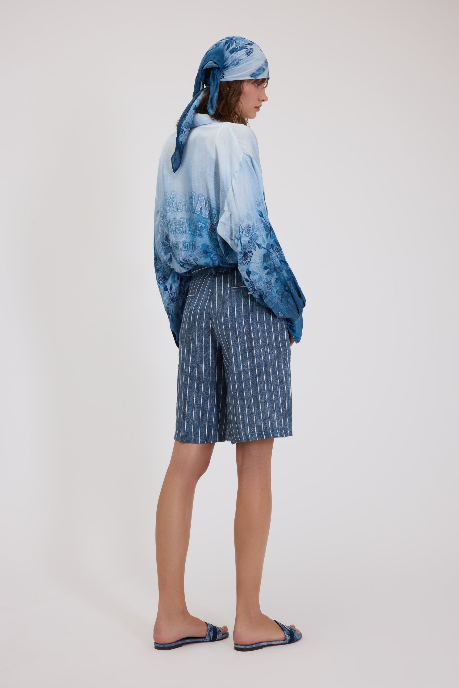 BERMUDA EN LIN À RAYURES IMRPIMÉ DENIM