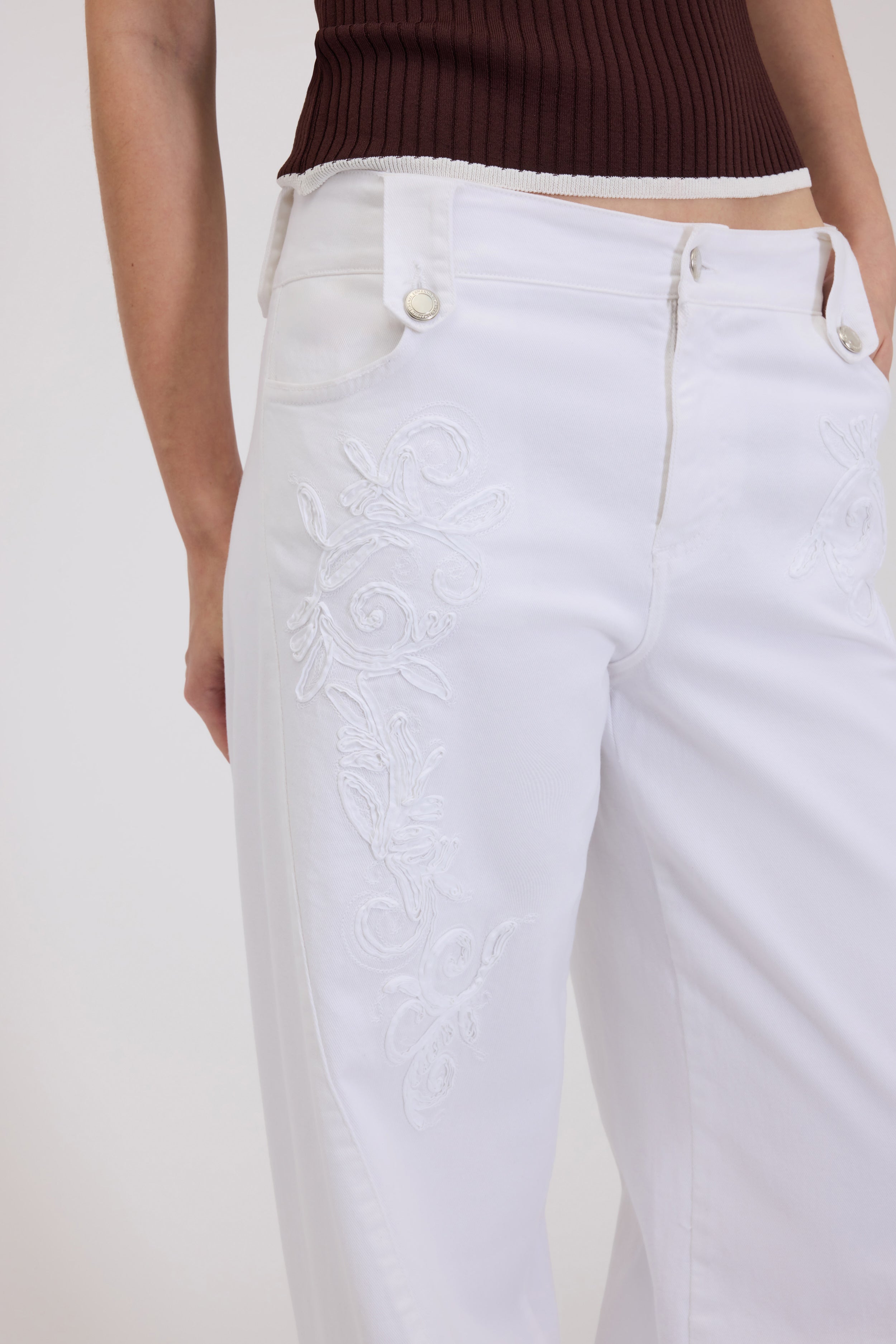 PANTALONI FLARE IN BULL CON RICAMO CORNELY