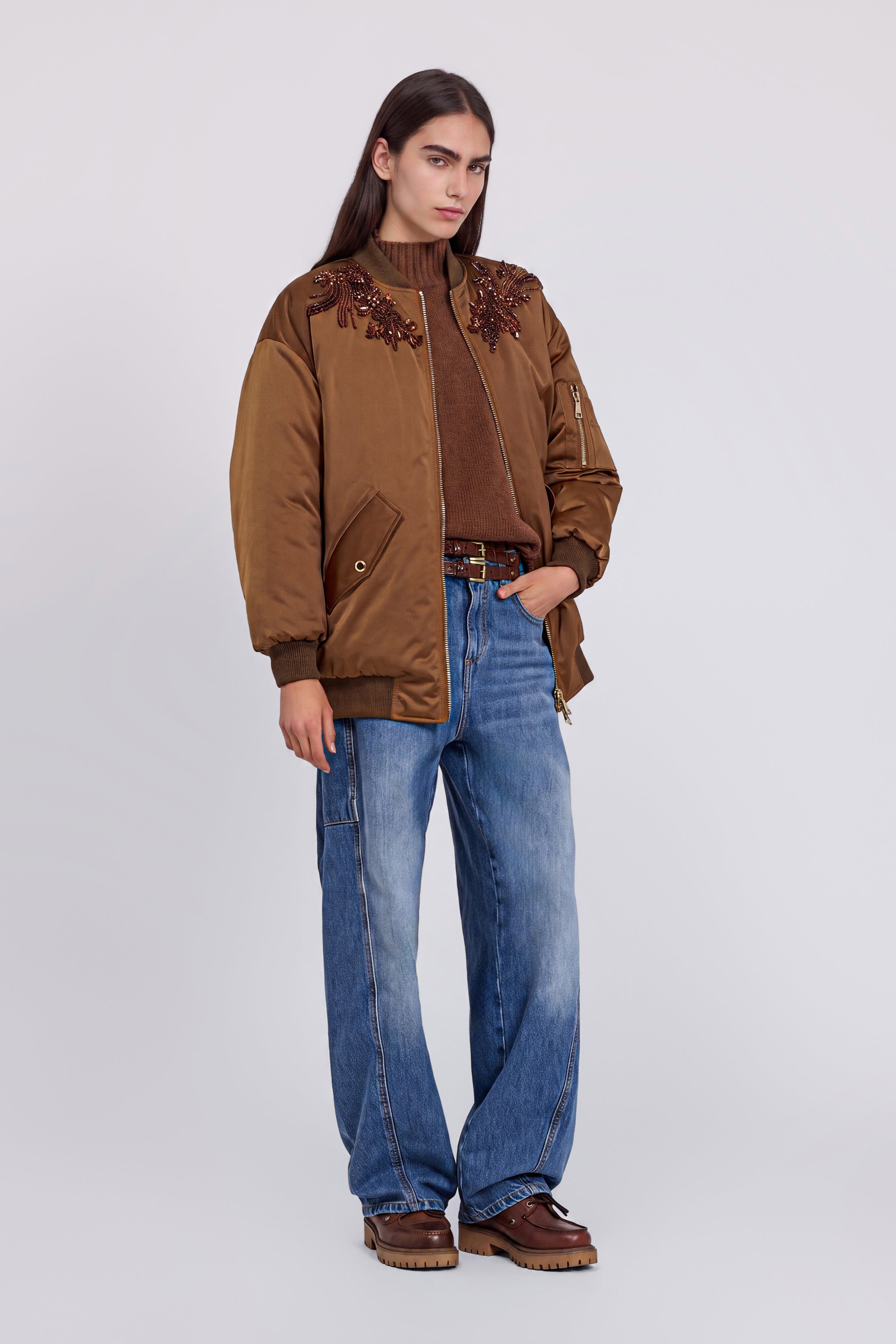 VESTE À BOMBER AVEC BRODERIES BIJOU
