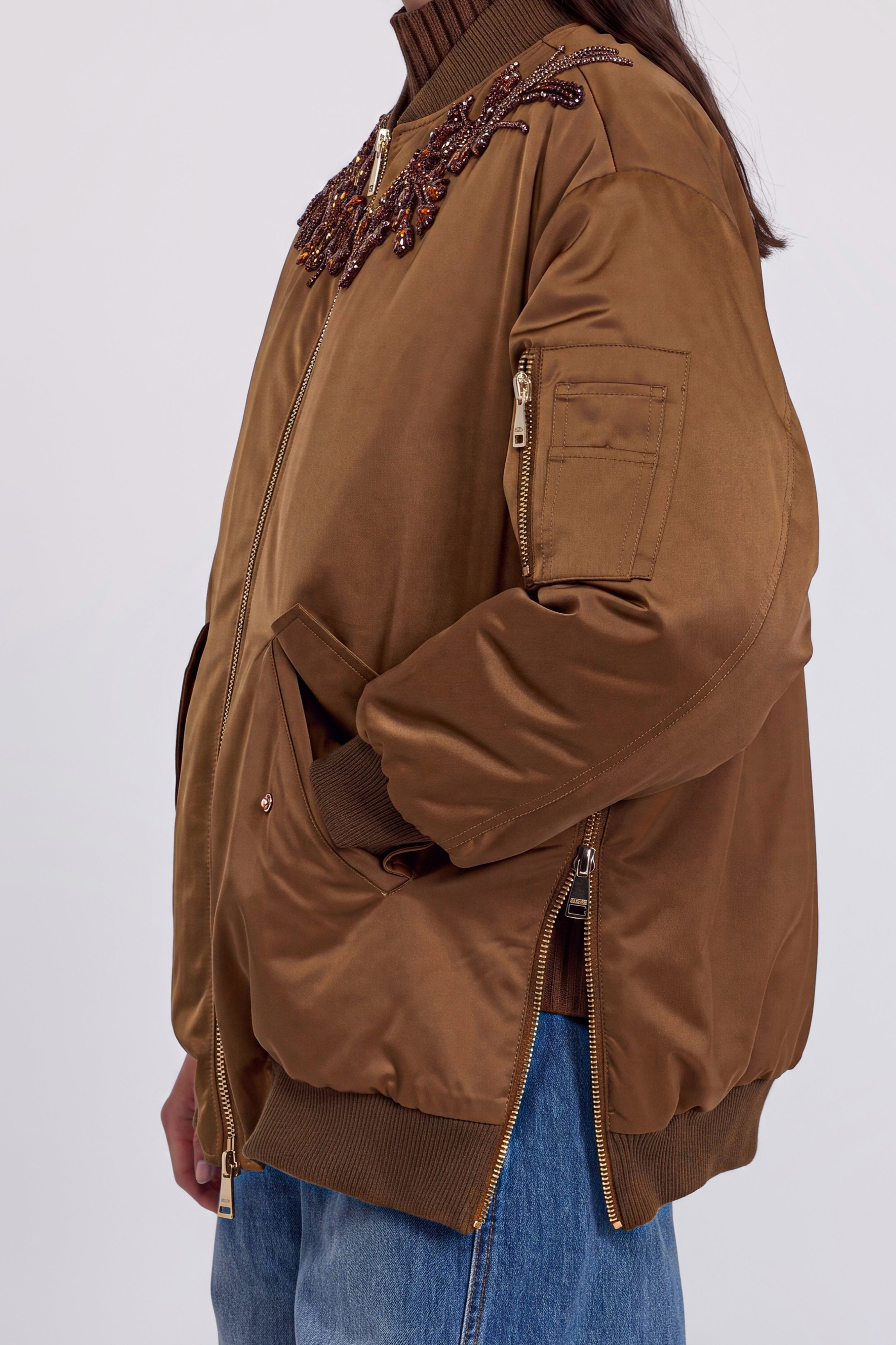 VESTE À BOMBER AVEC BRODERIES BIJOU