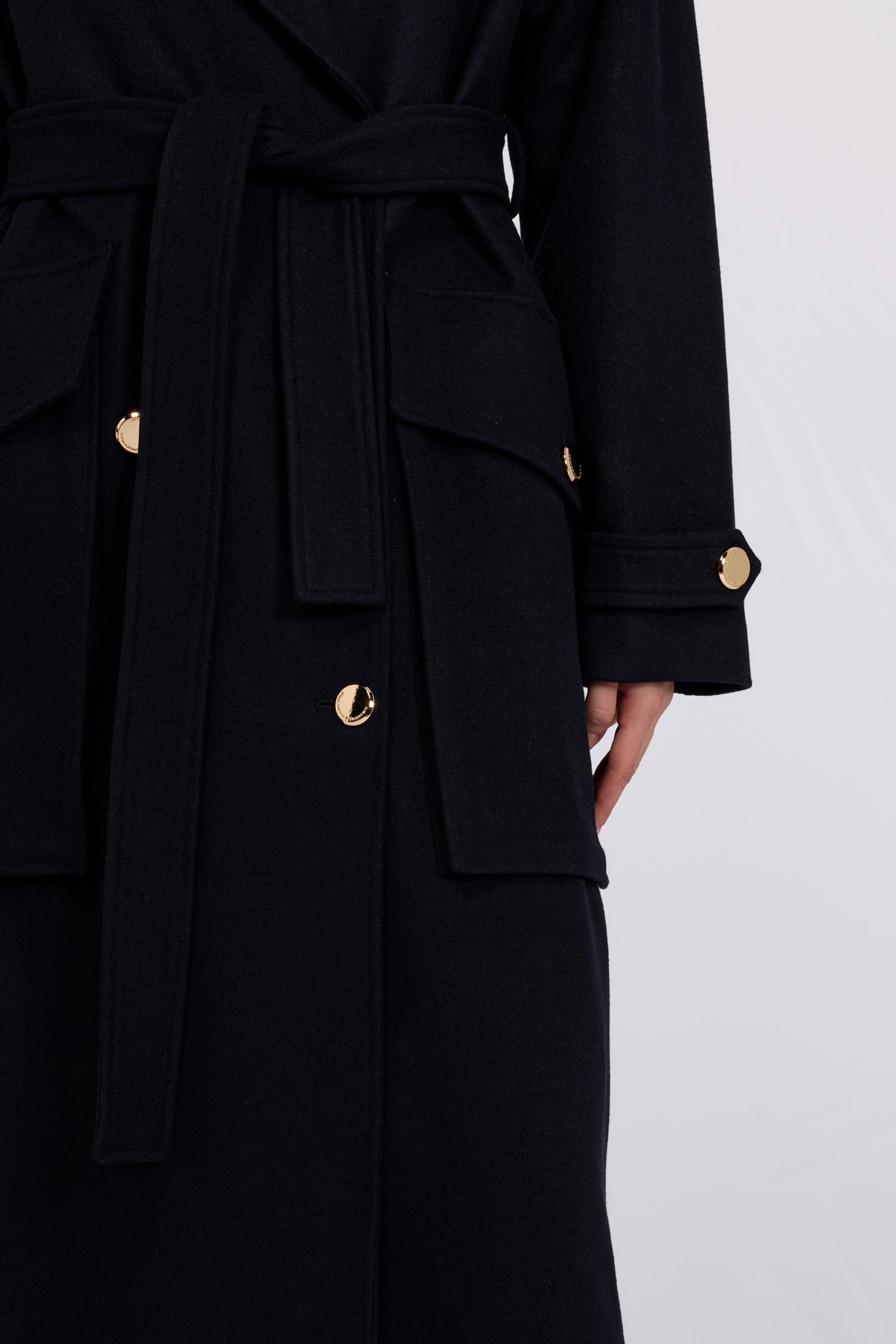 MANTEAU LONG AVEC CEINTURE