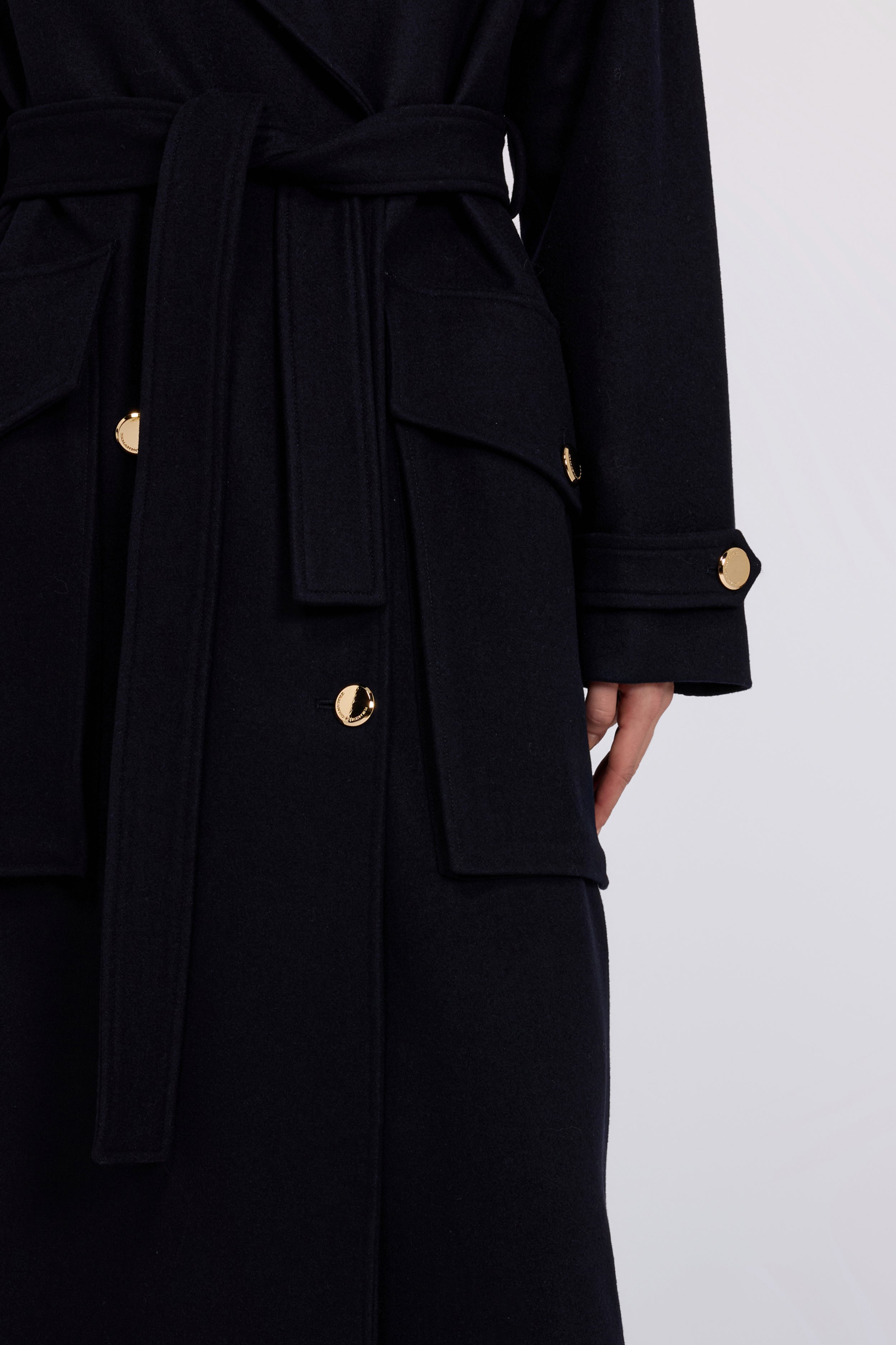MANTEAU LONG AVEC CEINTURE