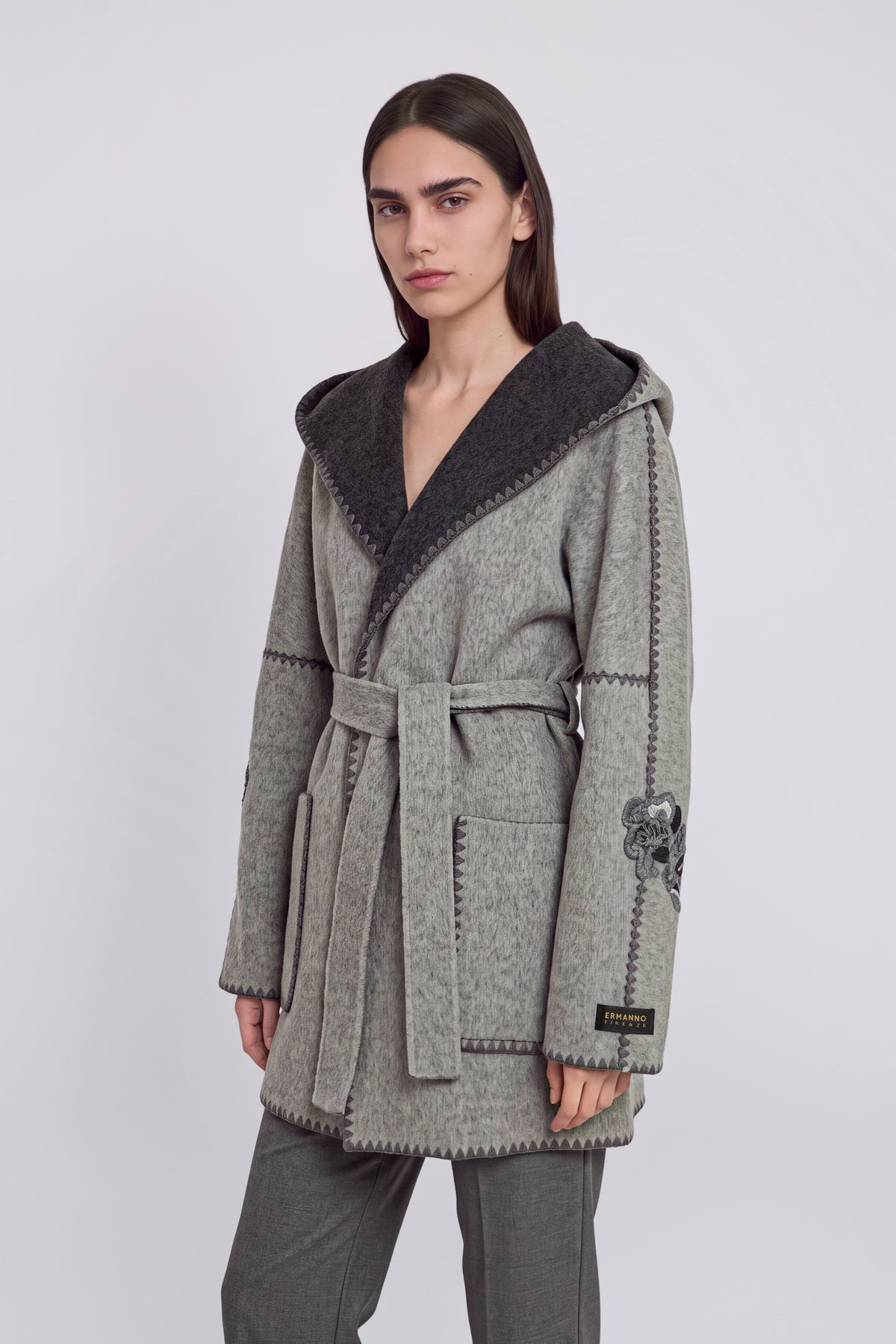 CAPPOTTO DOUBLE BICOLORE CON RICAMI IN LANA