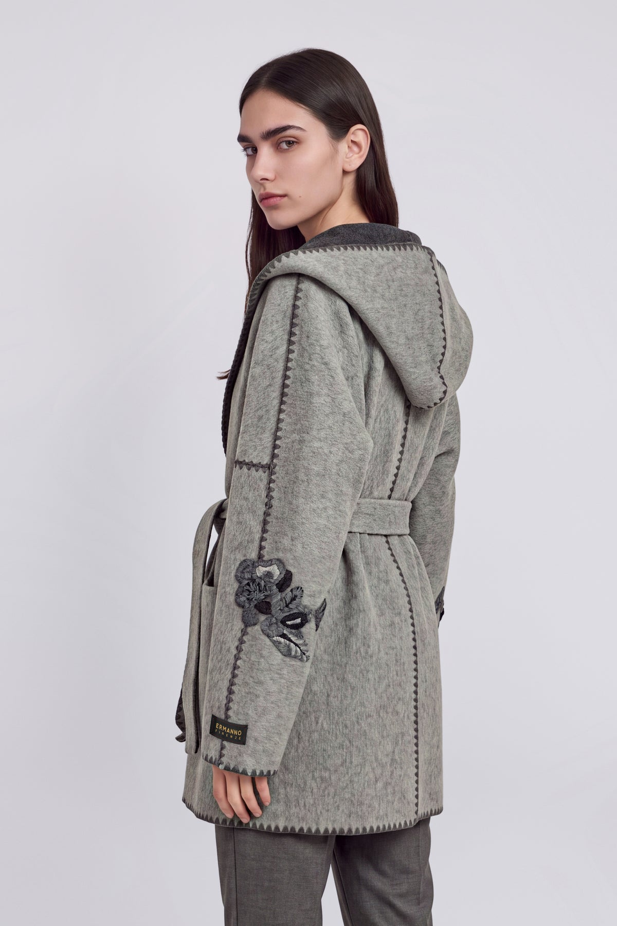 CAPPOTTO DOUBLE BICOLORE CON RICAMI IN LANA