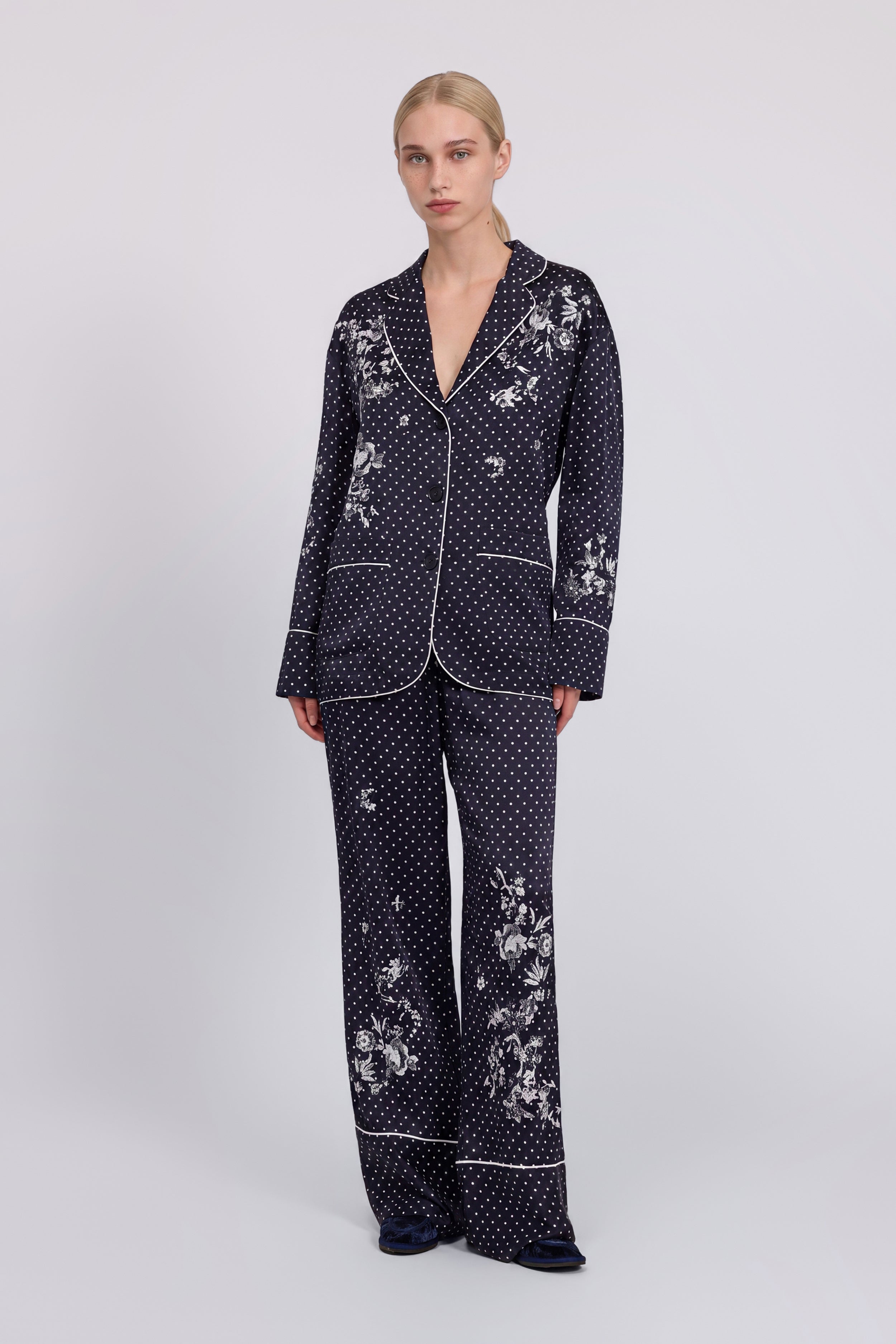 CAMICIA IN RASO A POIS CON RICAMO FLOREALE DI MICRO PAILLETES