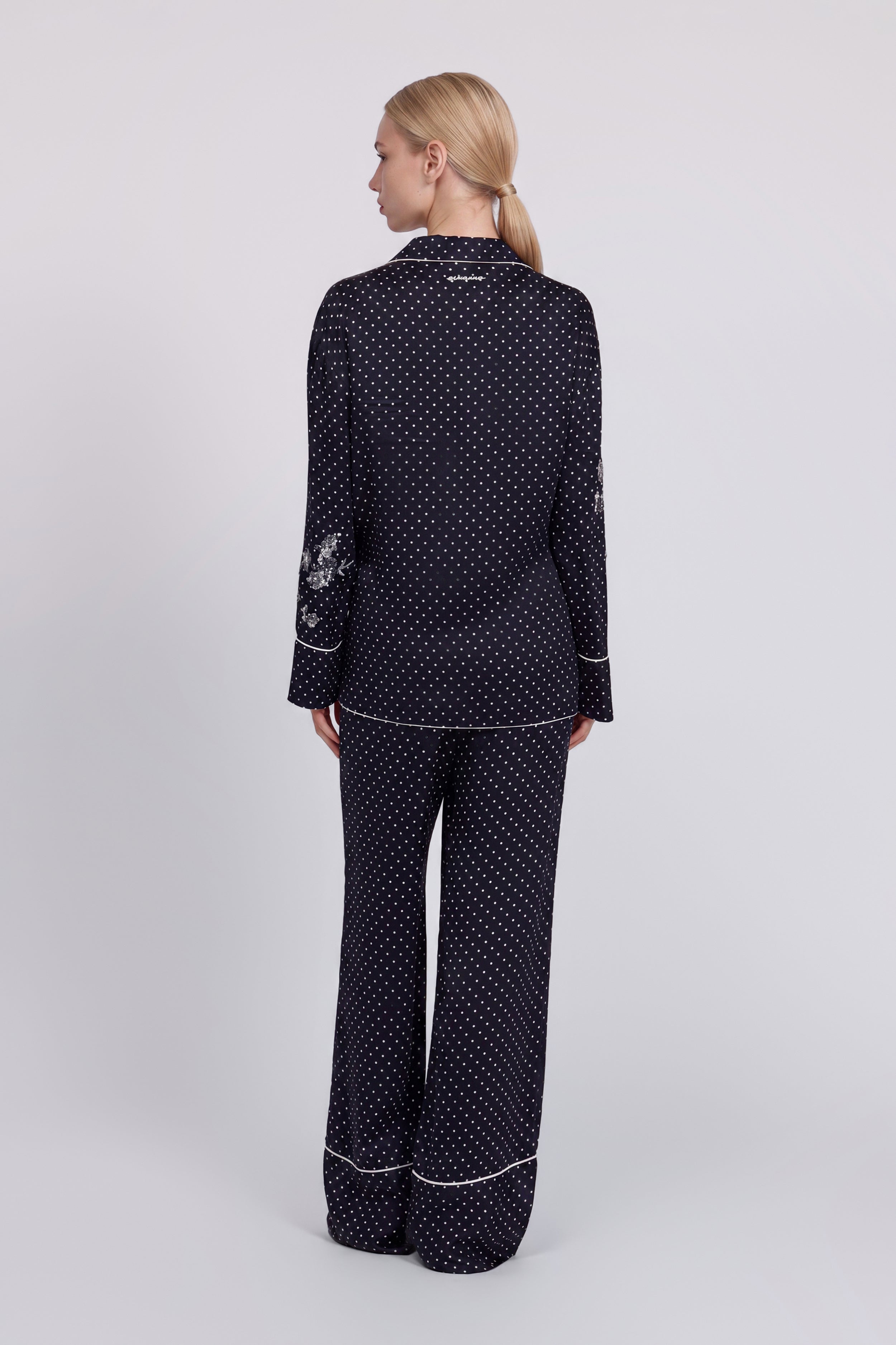 CAMICIA IN RASO A POIS CON RICAMO FLOREALE DI MICRO PAILLETES
