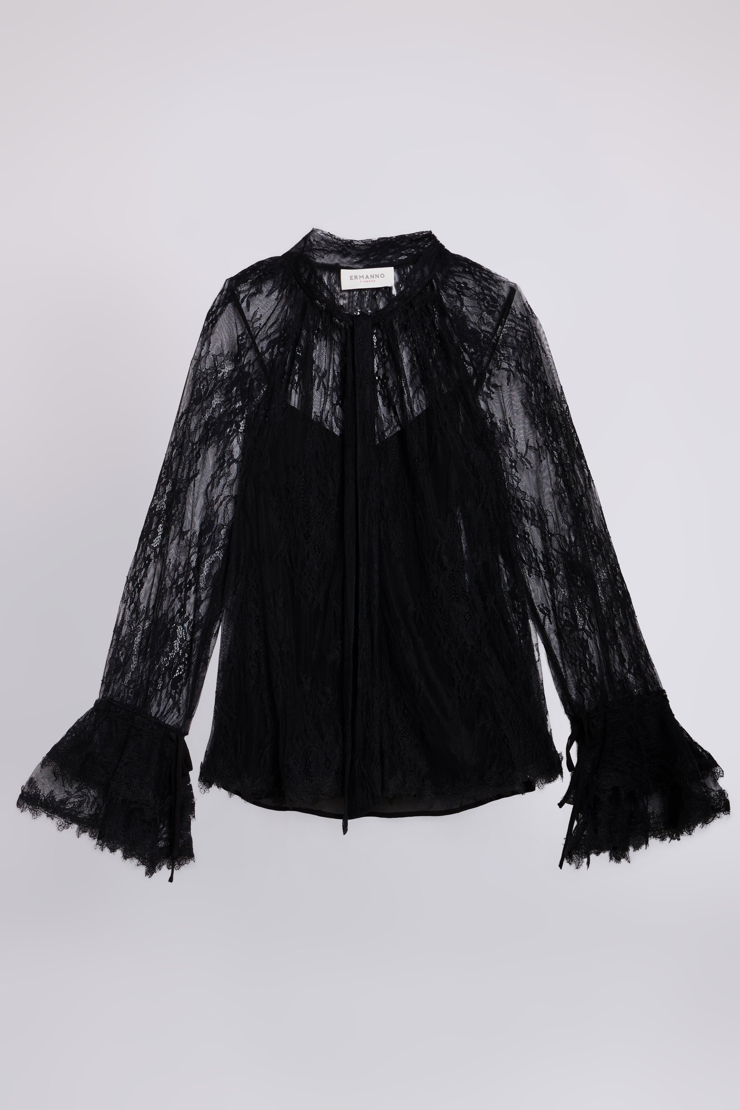 BLUSA IN PIZZO CON FIOCCO E VOLANTS