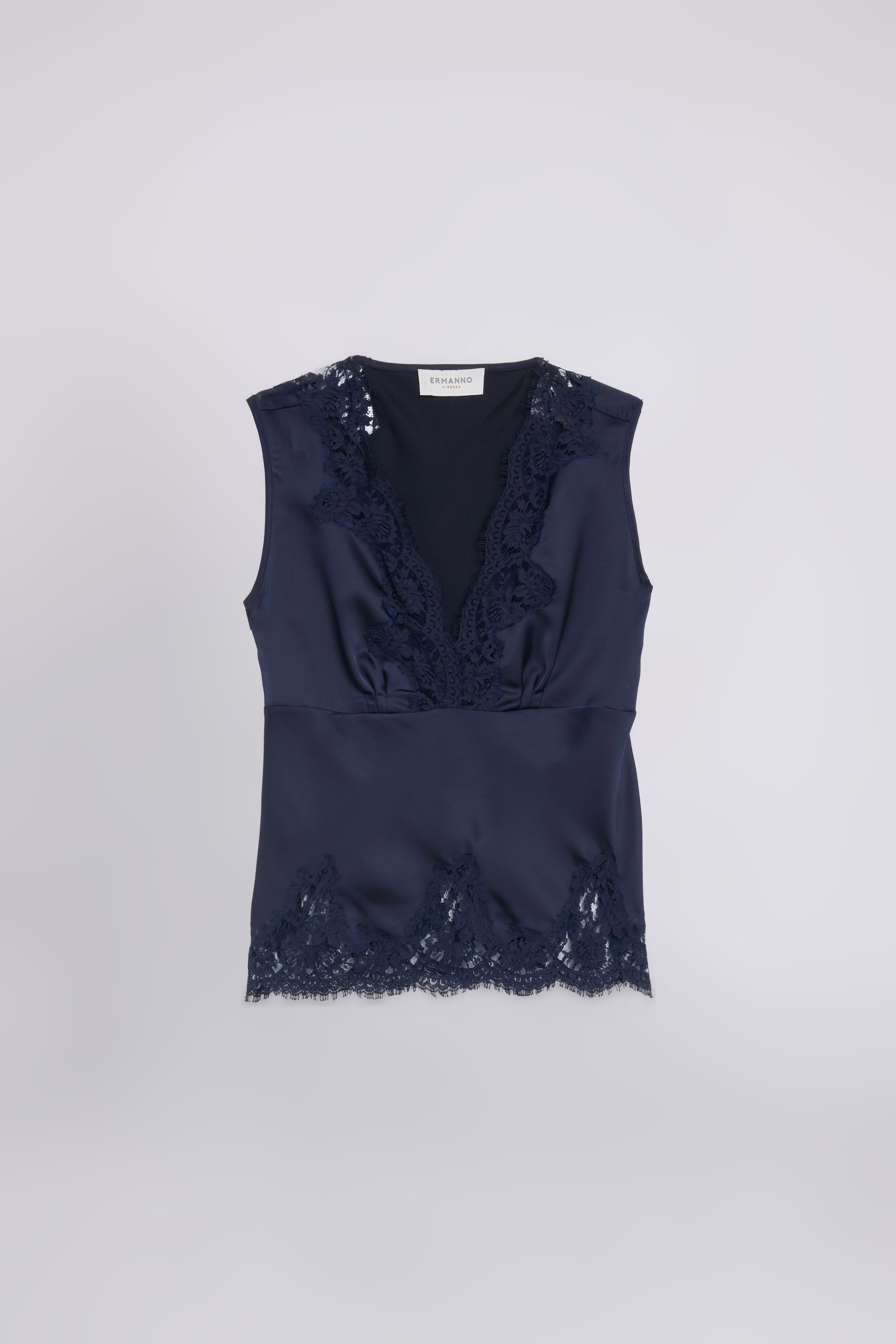 TOP IN RASO CON PIZZO RICAMATO