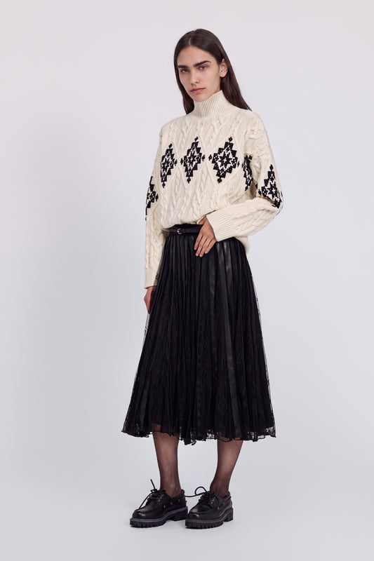 MAGLIA A TRECCE CON ROMBI E STRASS