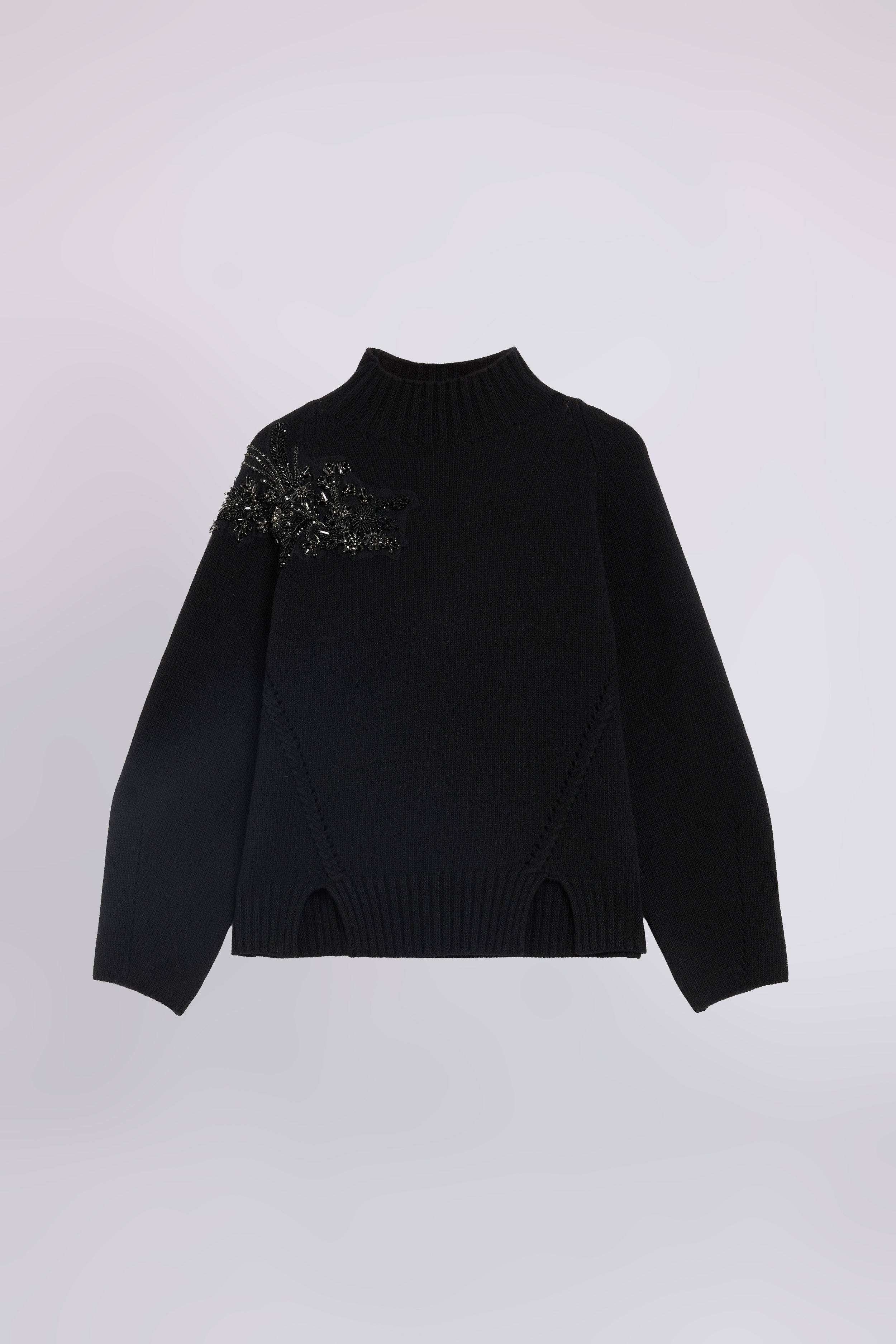 PULL COL HAUT AVEC BRODERIES BIJOUX ET CRISTAUX