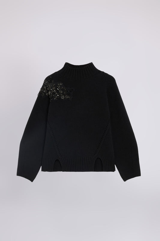 PULL COL HAUT AVEC BRODERIES BIJOUX ET CRISTAUX