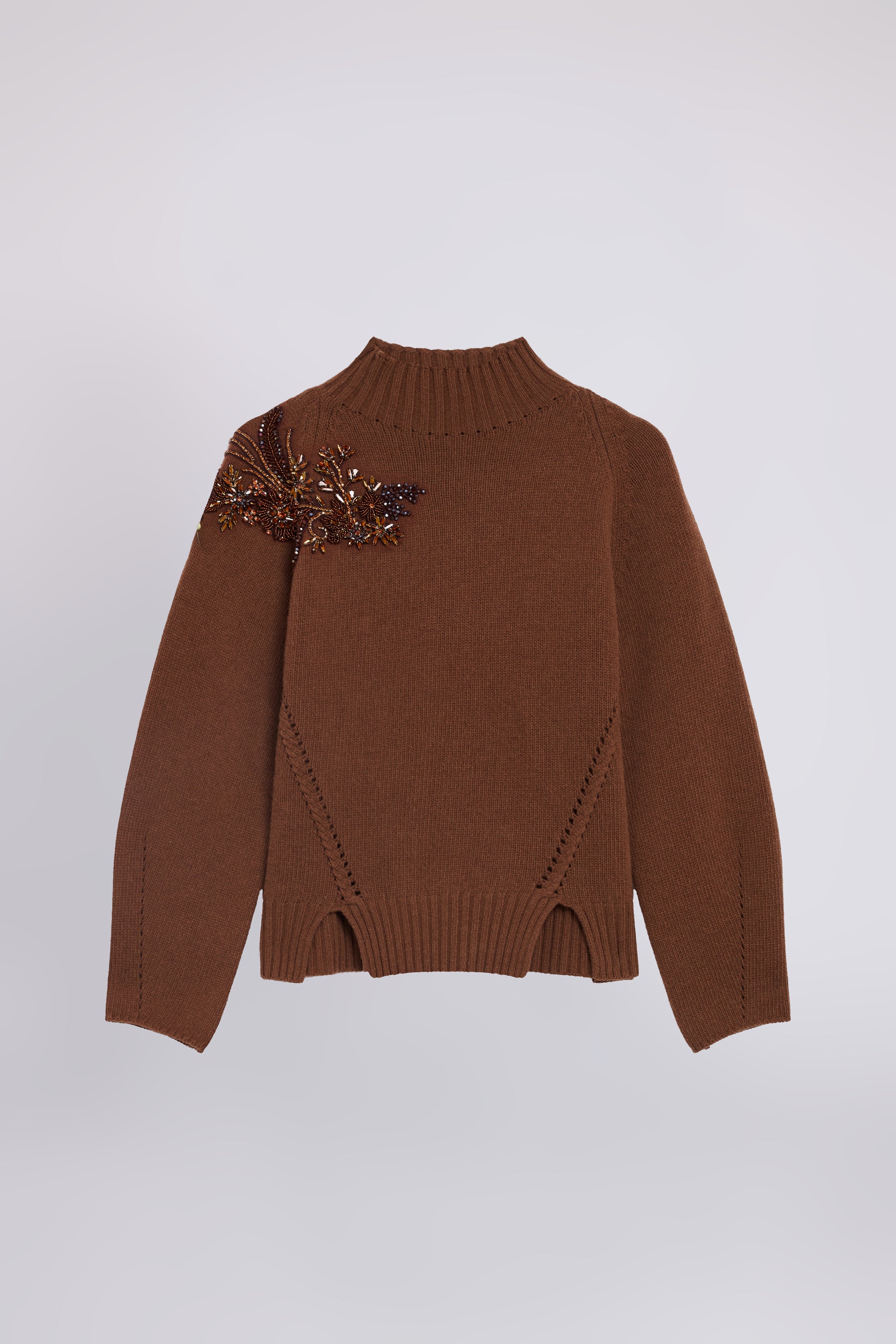PULL COL HAUT AVEC BRODERIES BIJOUX ET CRISTAUX