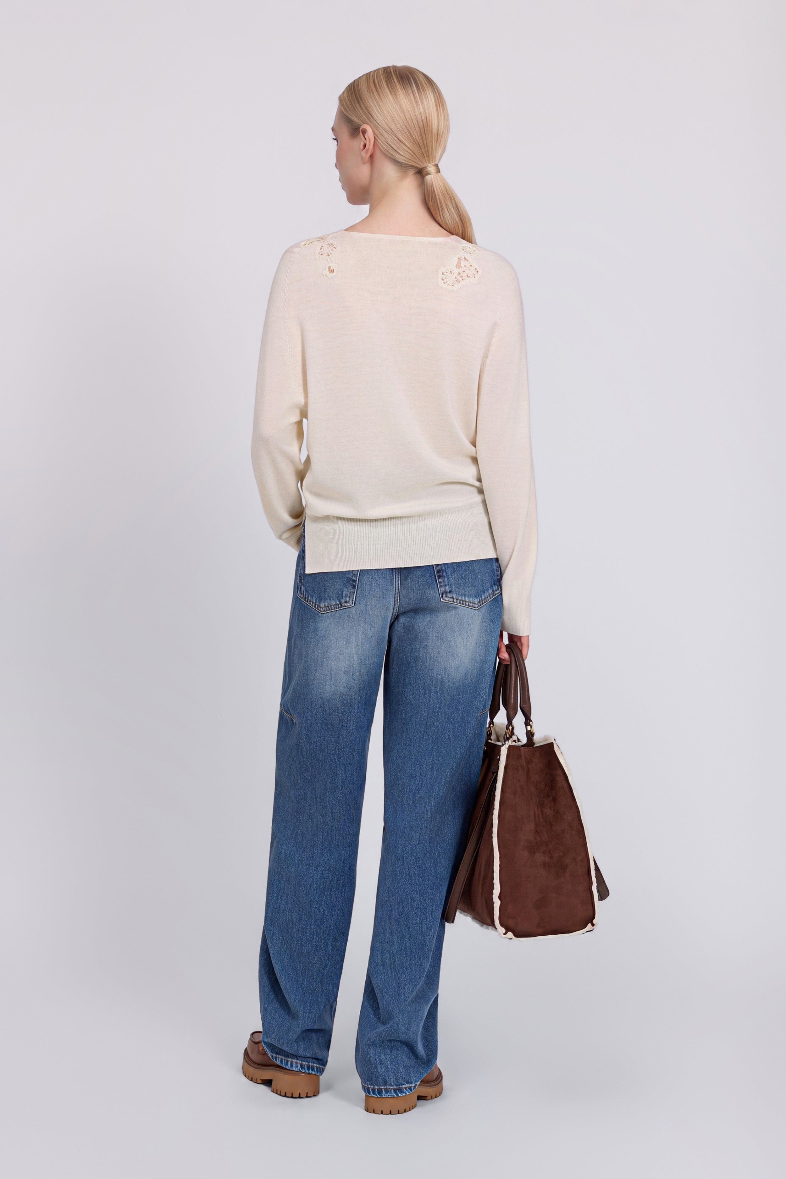 V-NECK WOOL LIGHT SWEATER WITH EMBROIDERED REBRODĖ LACE