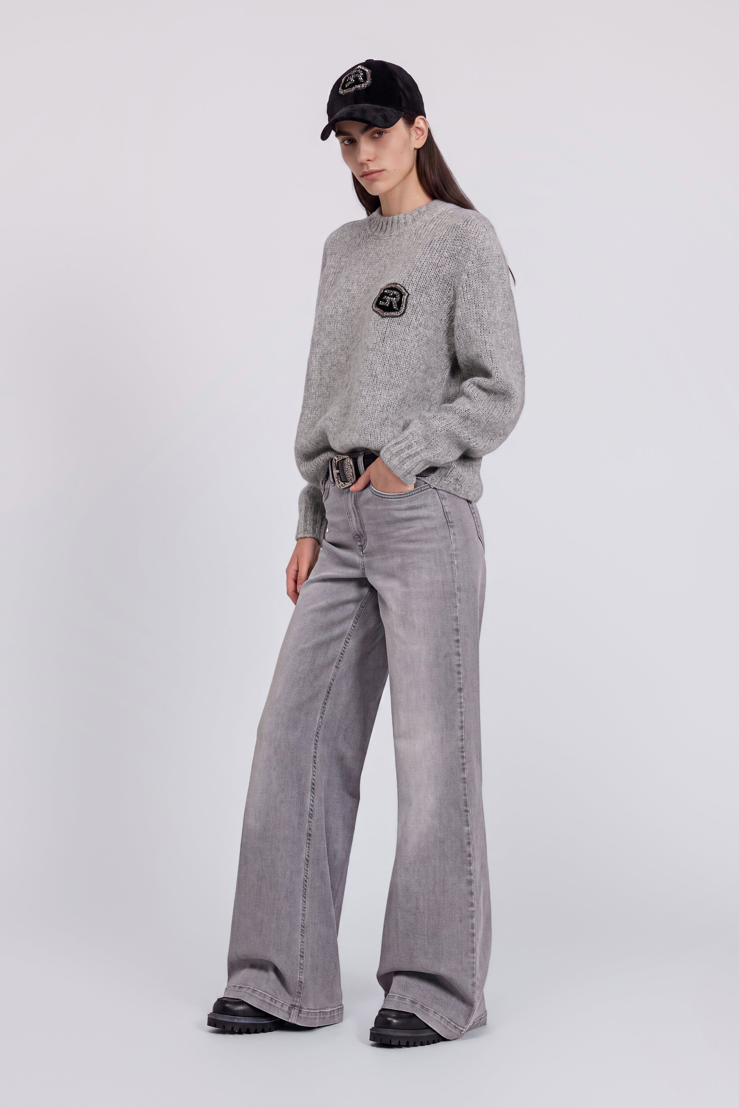 PULL EN MÉLANGE DE MOHAIR AVEC LOGO BIJOU