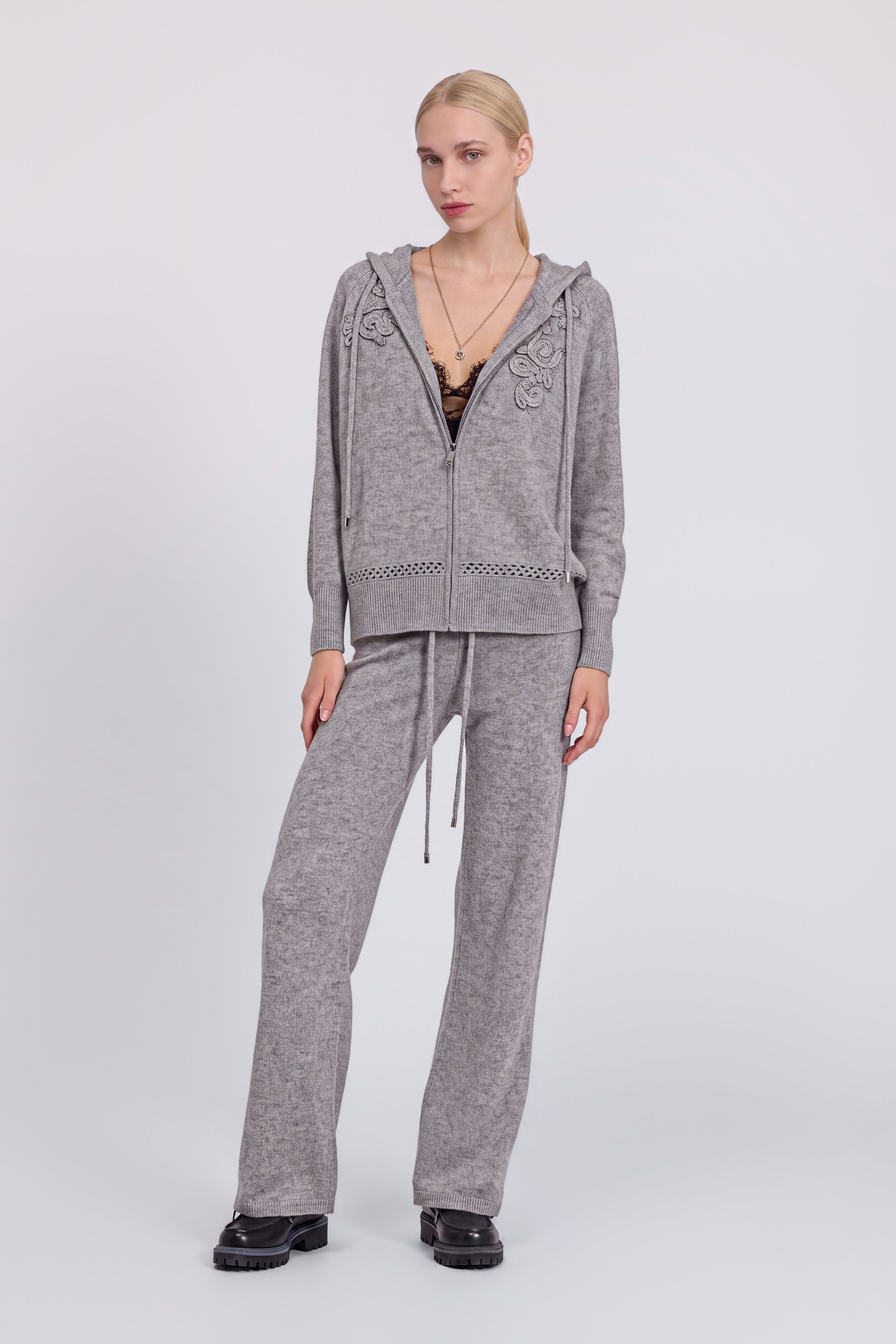 CARDIGAN ZIPPĖ EN LAINE ET CACHEMIRE AVEC BRODERIES