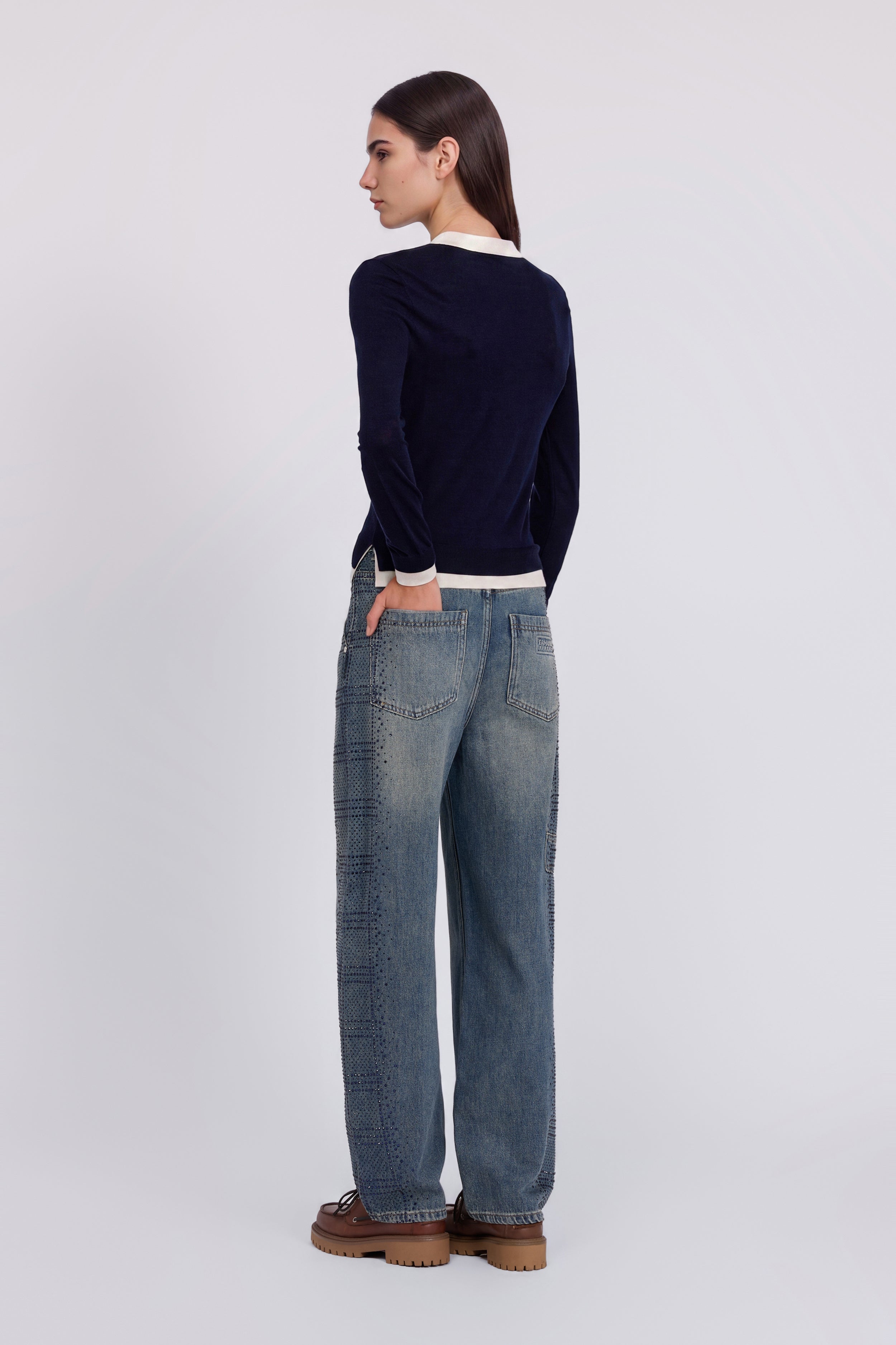 CARROT JEANS WITH RHINESTONE CHECK DETAIL ON THE SIDES