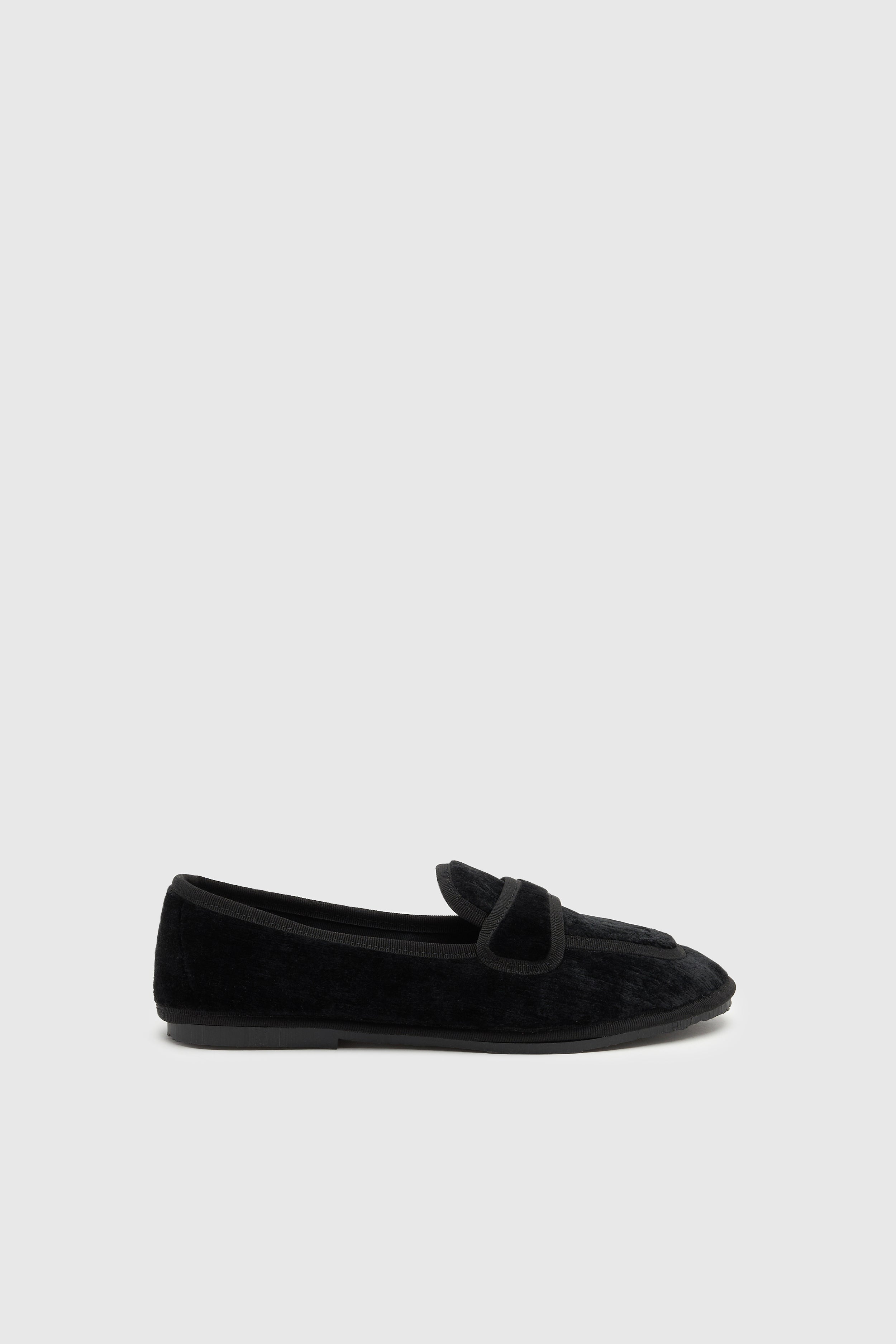 VELVET SLIPPER LOAFER