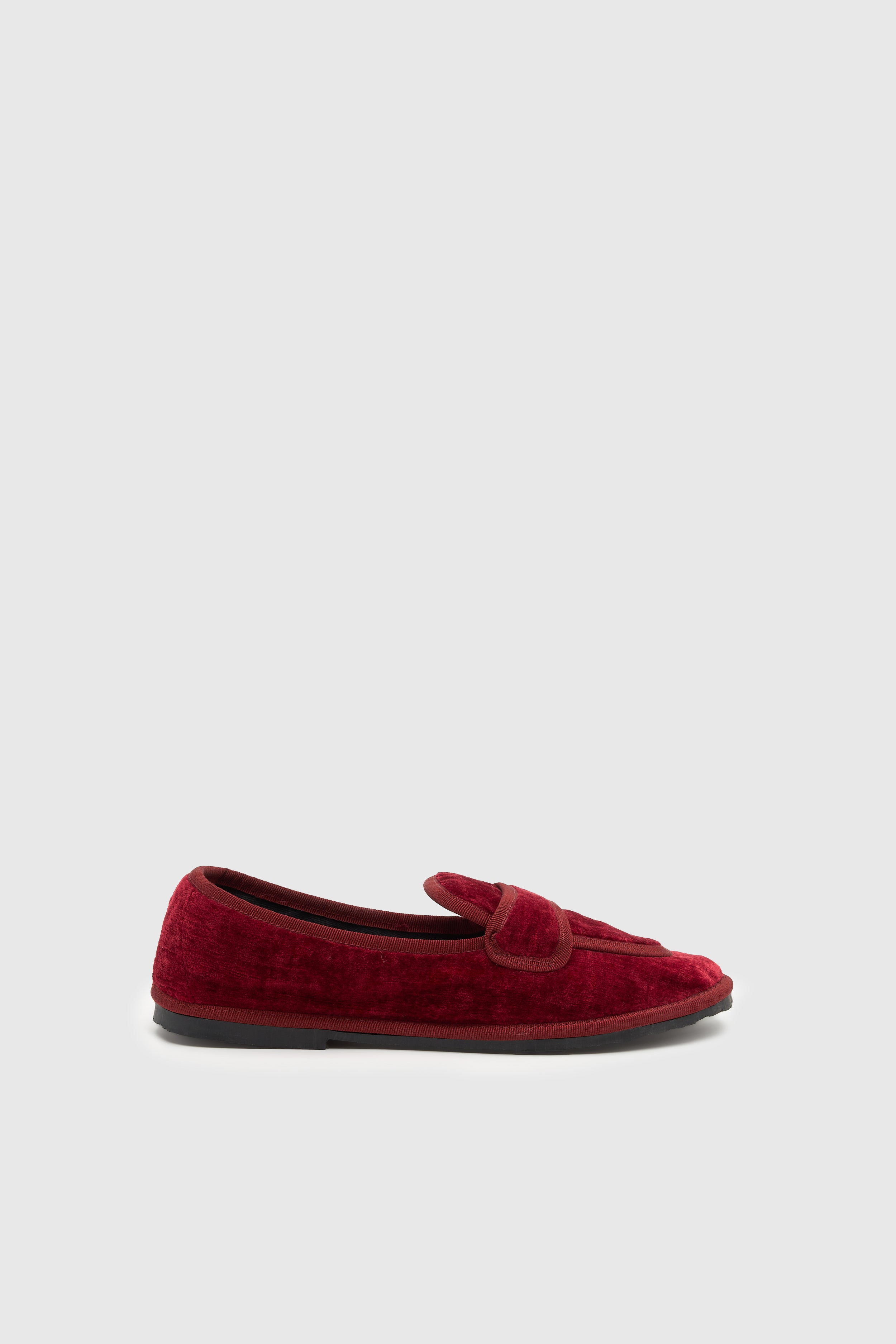 VELVET SLIPPER LOAFER