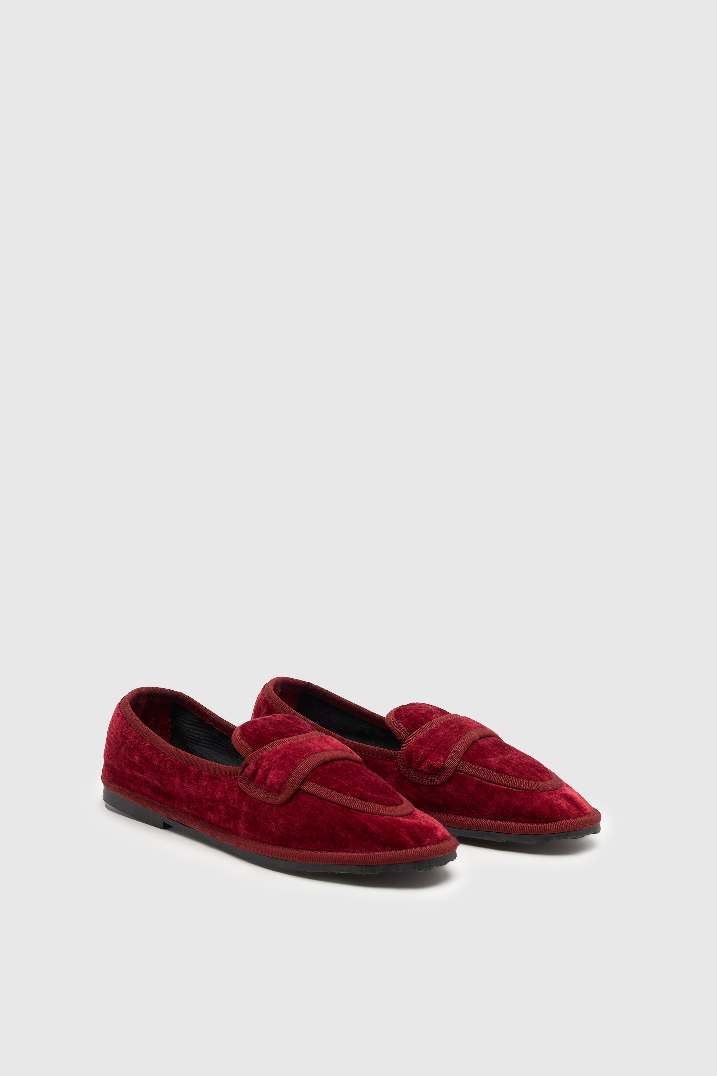 VELVET SLIPPER LOAFER