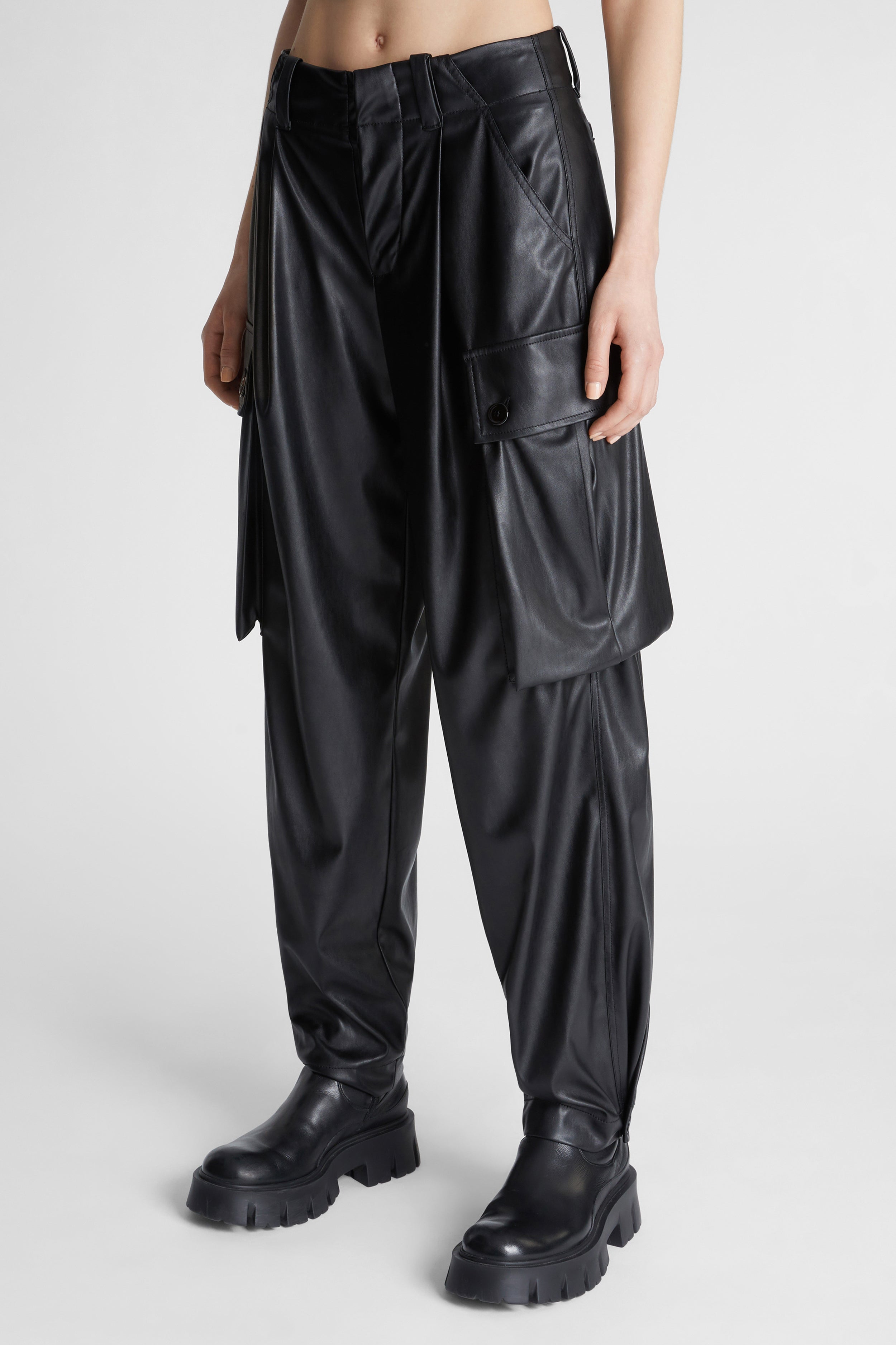 Jogger-style cargo trousers