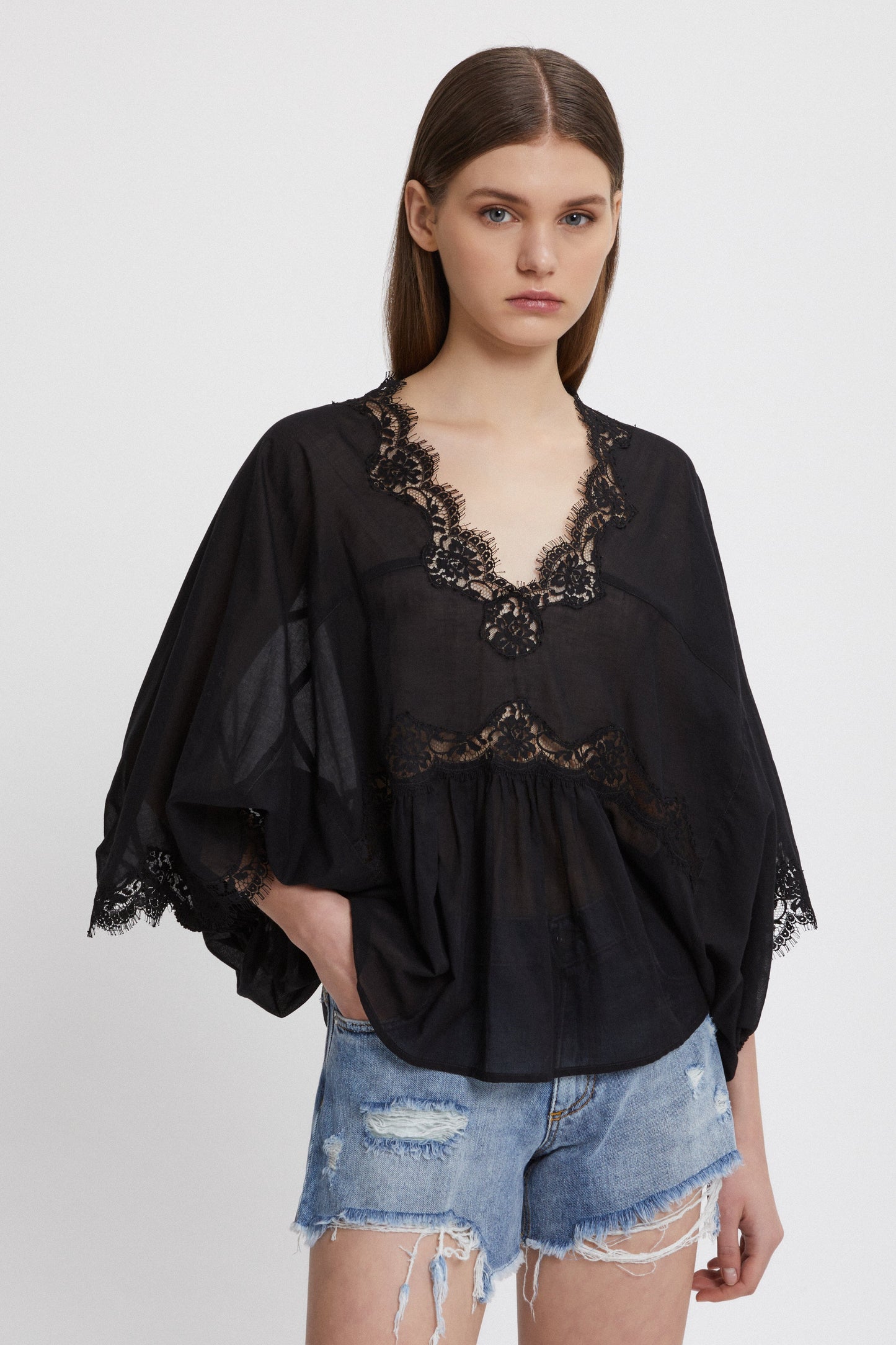 MUSLIN V-NECK BLOUSE WITH LACE