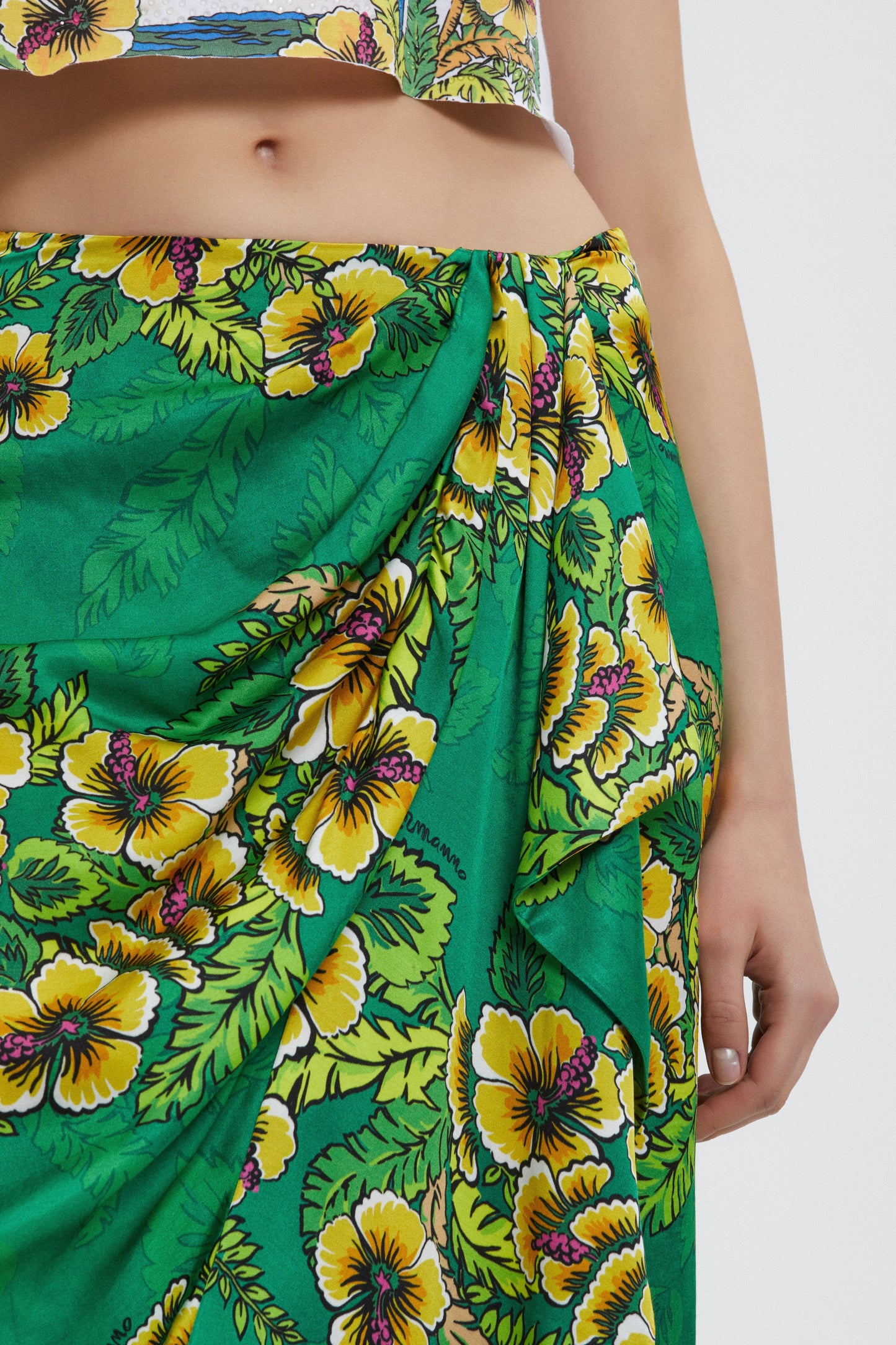 FLORAL PRINTED PAREO SKIRT