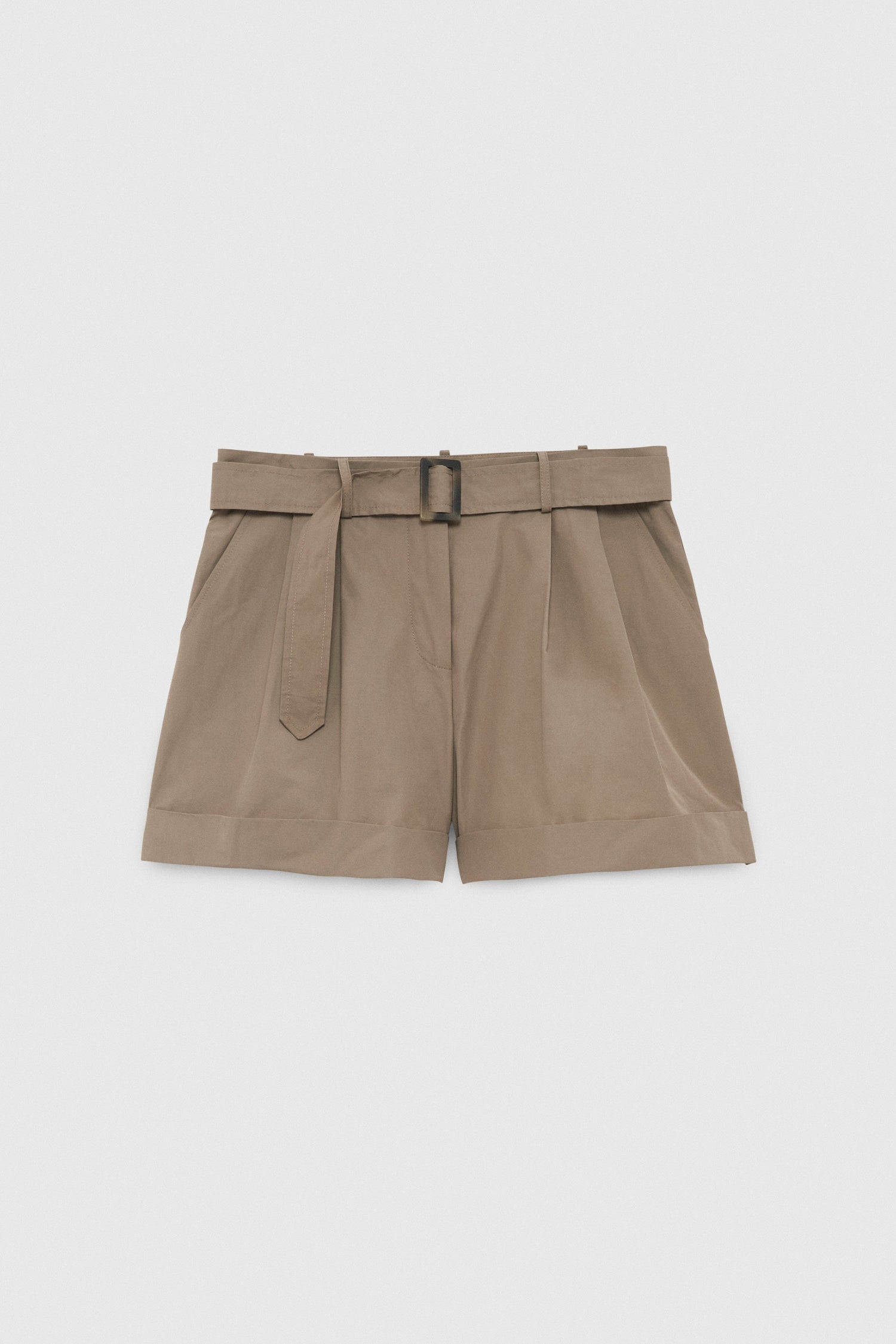 BERMUDA SHORTS WITH BELT