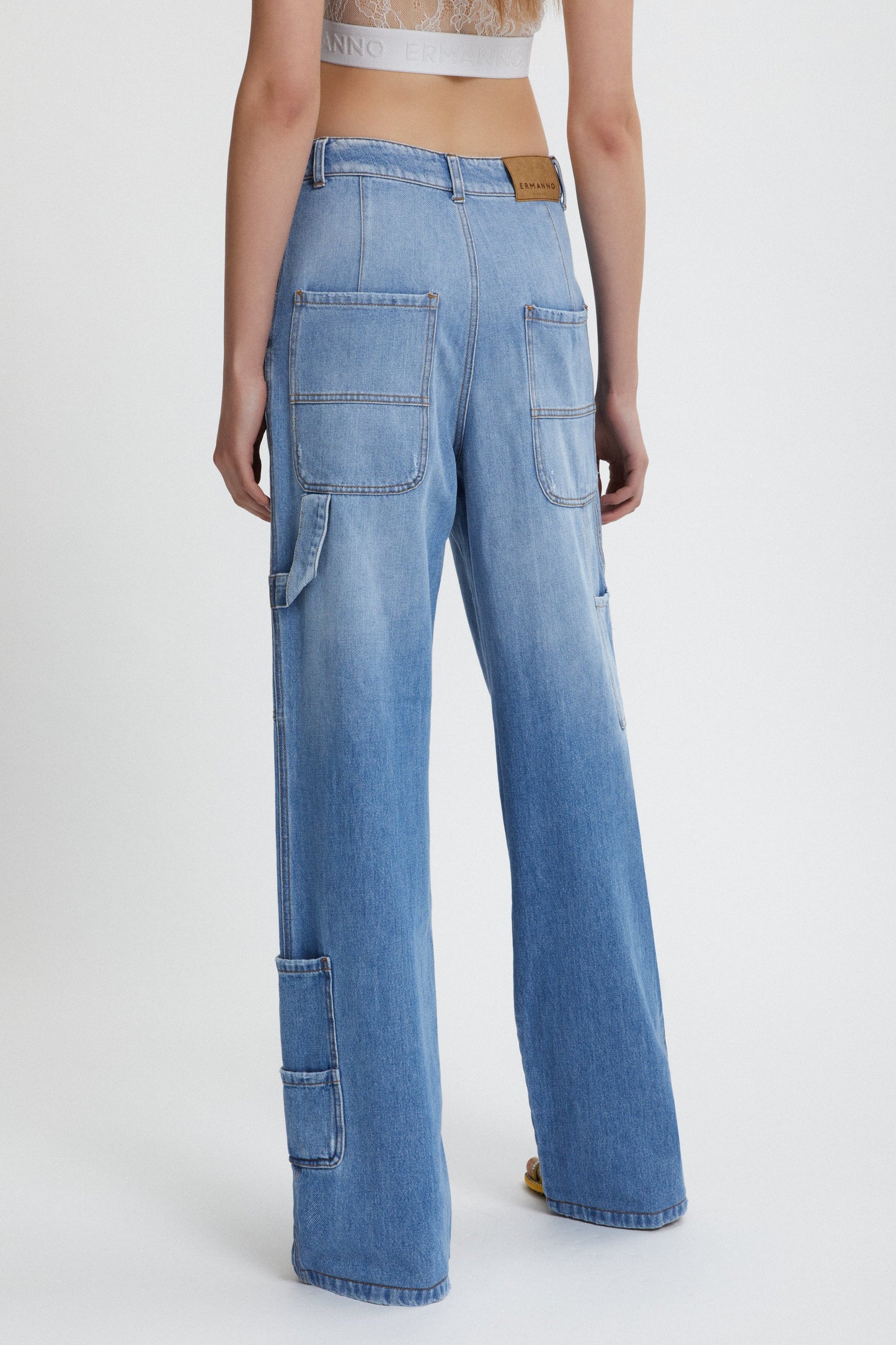 WORKER JEANS LIGHT WASH