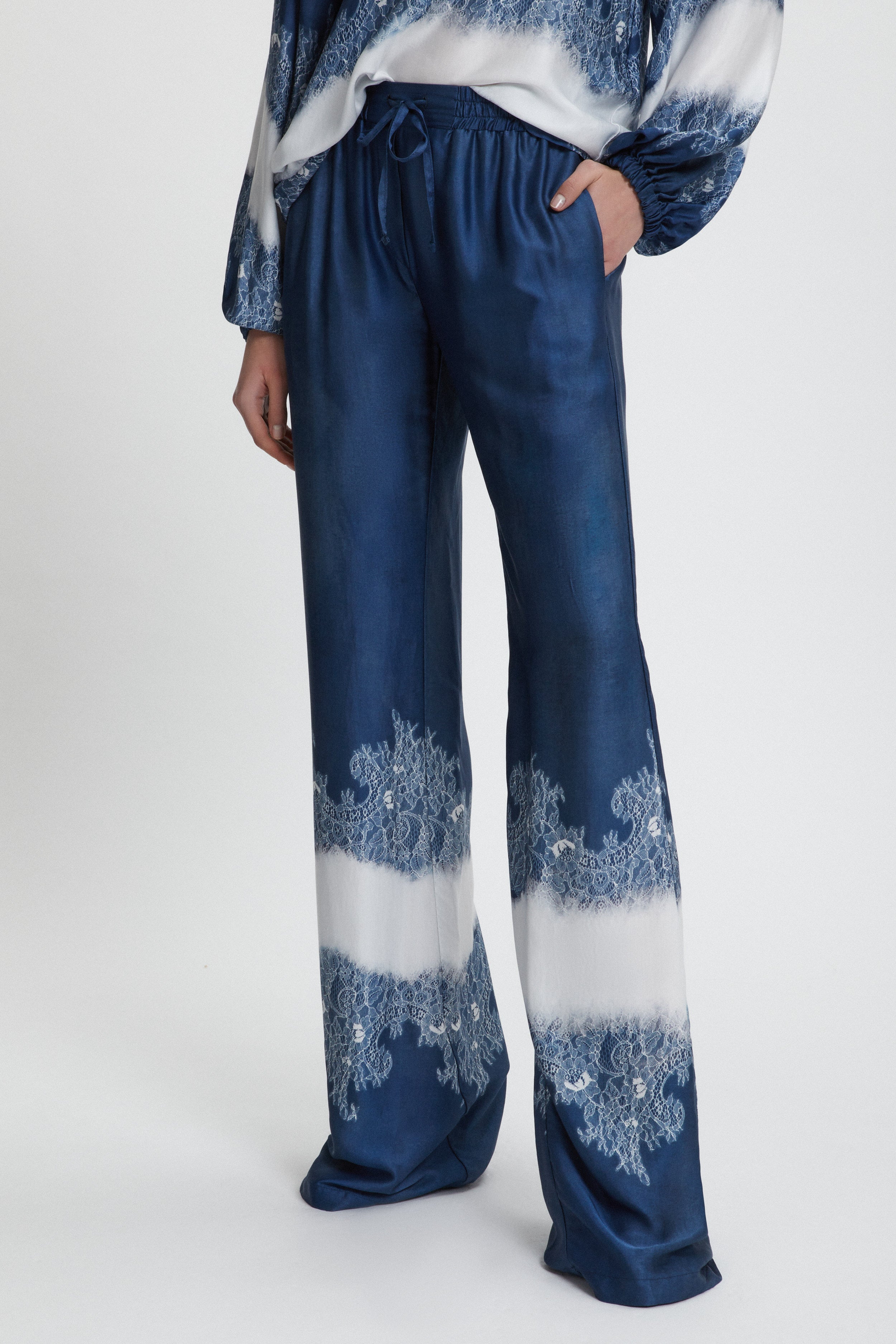 PRINTED SATIN PANTS