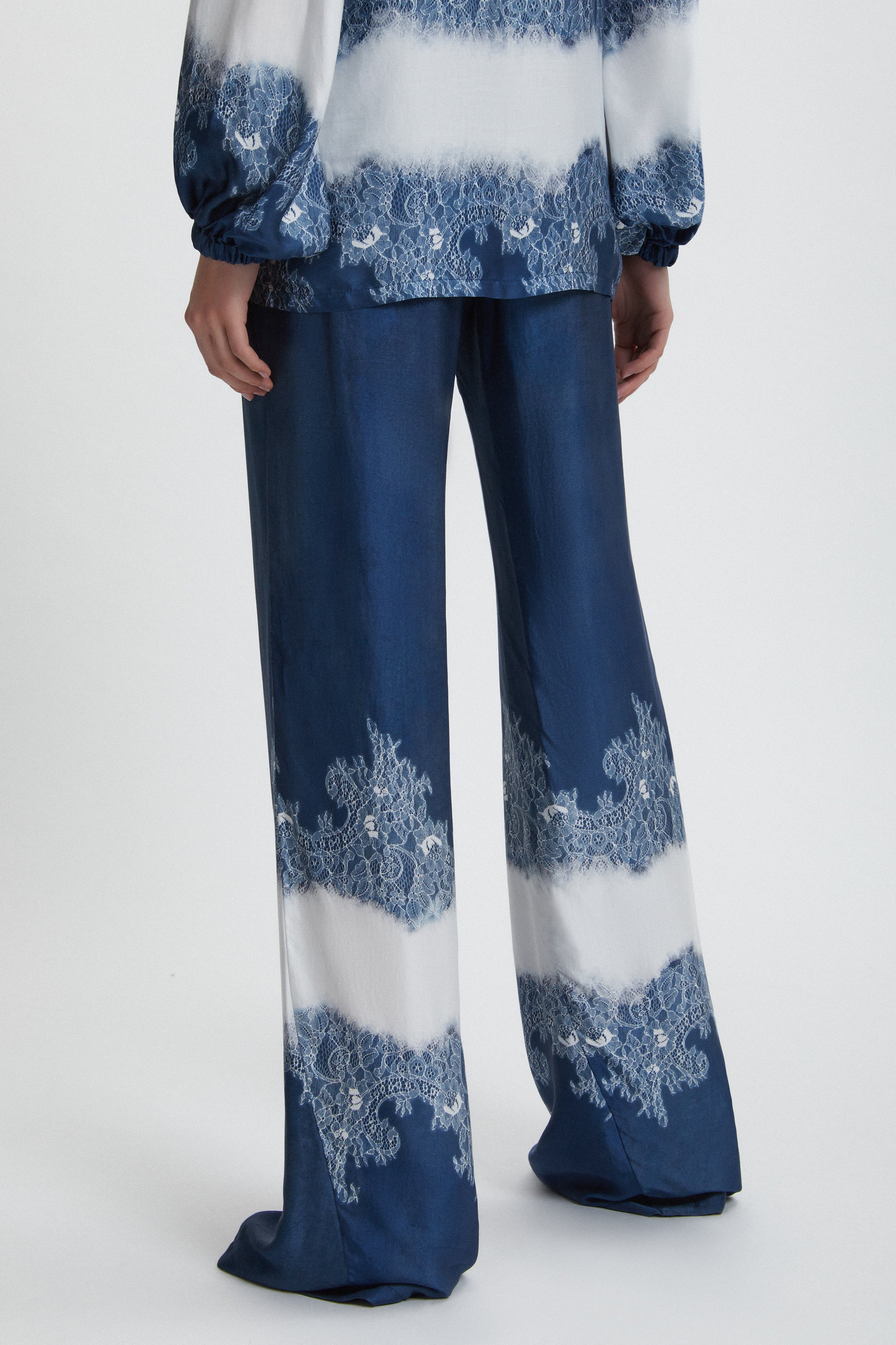 PRINTED SATIN PANTS