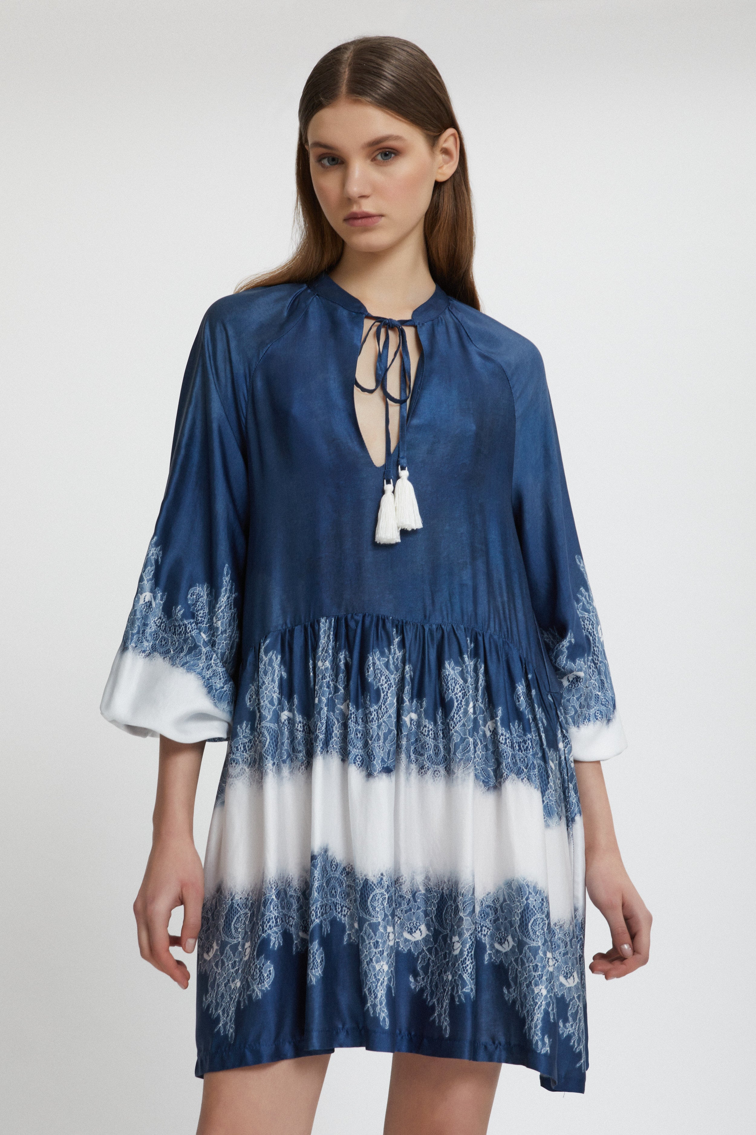 ABITO CORTO IN RASO STAMPATO