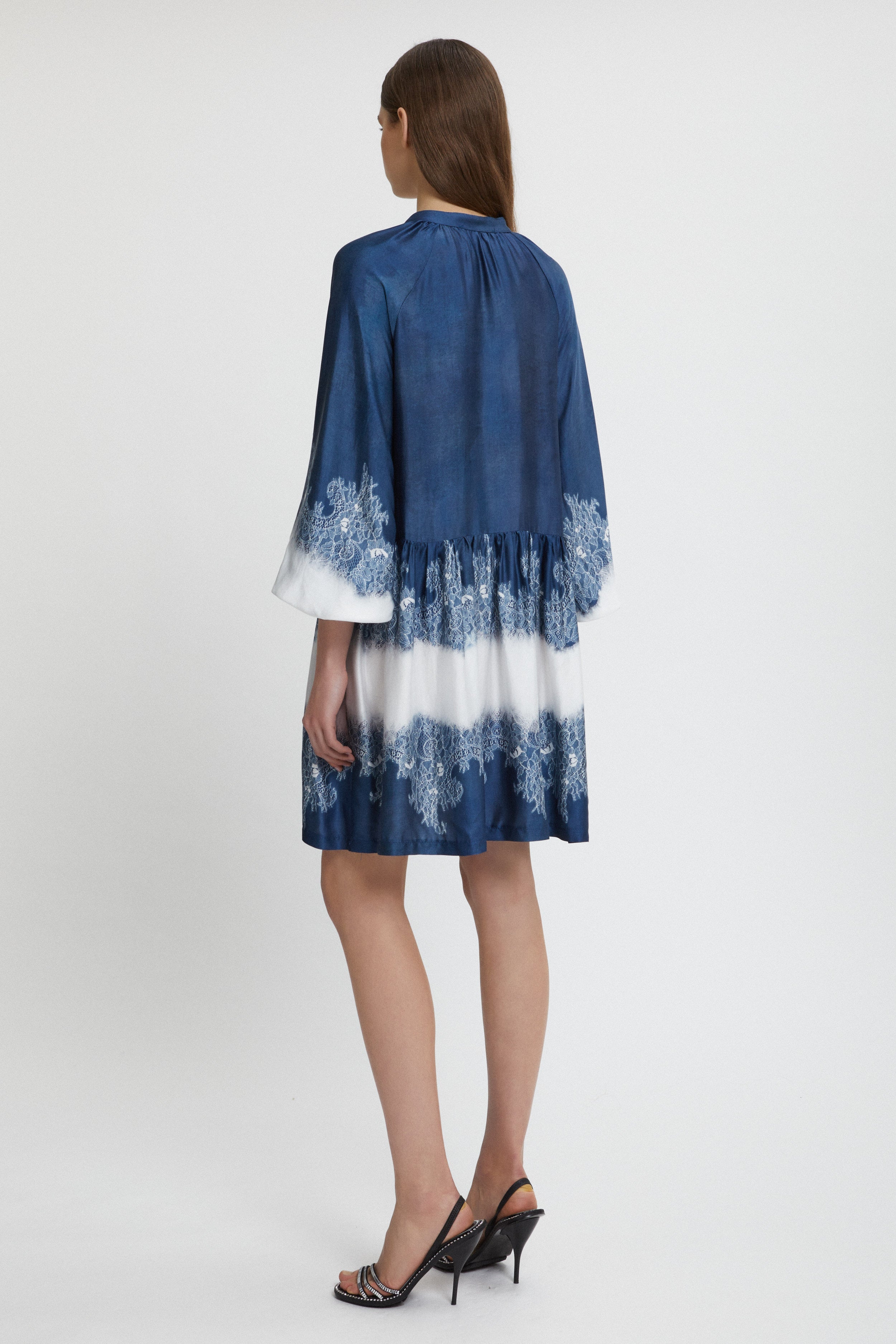 ABITO CORTO IN RASO STAMPATO